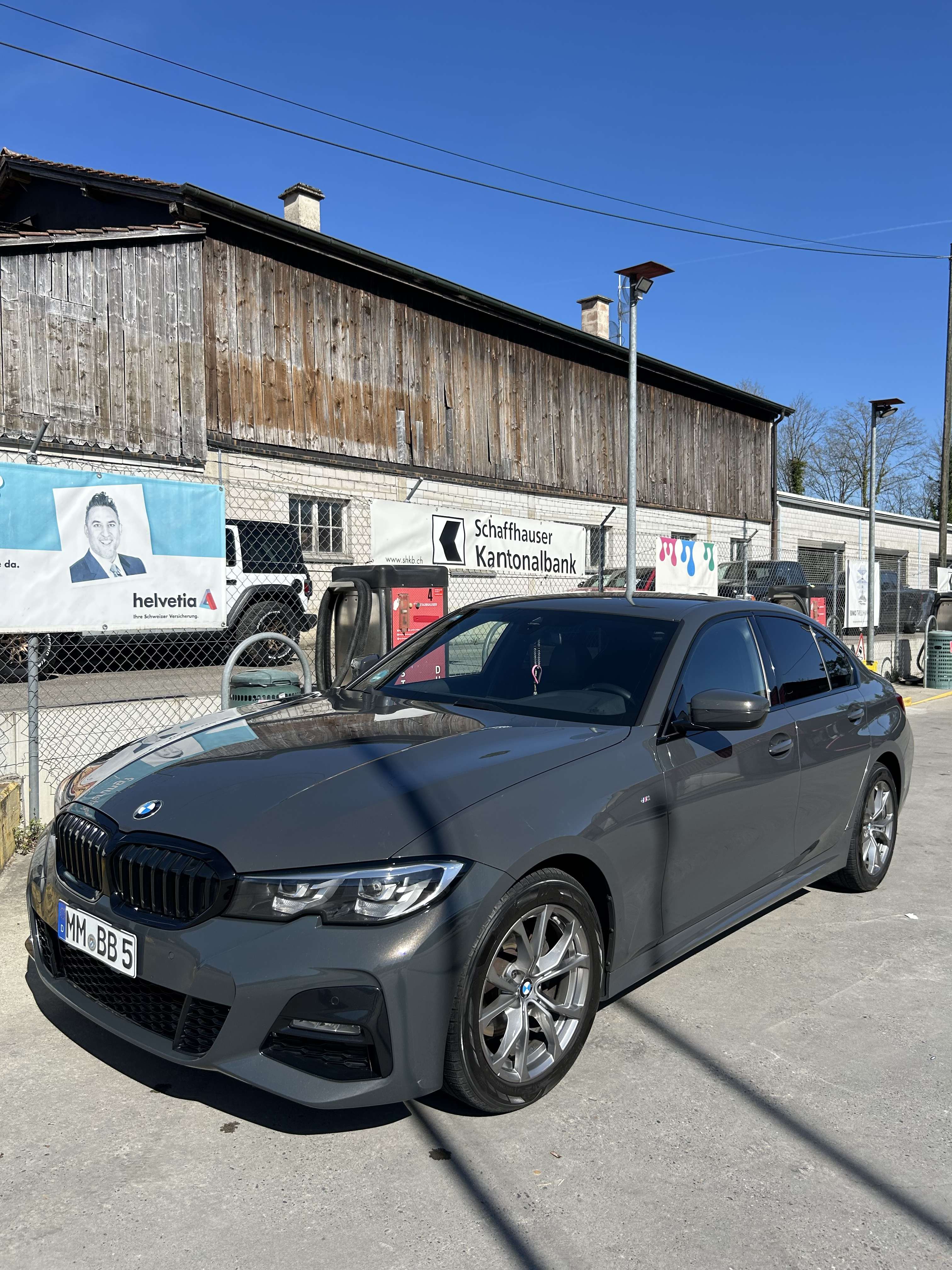 Second hand Bmw 3 Series 320