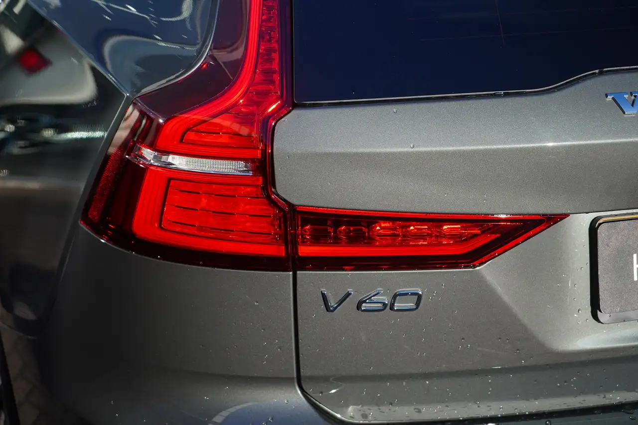 Volvo V60 2026 — фото 8