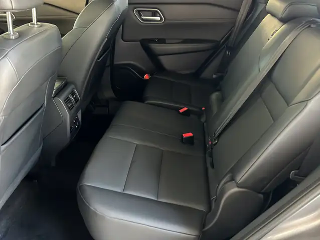 Nissan X-Trail view 11