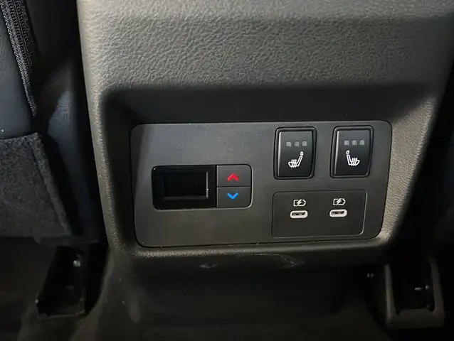 Nissan X-Trail view 12