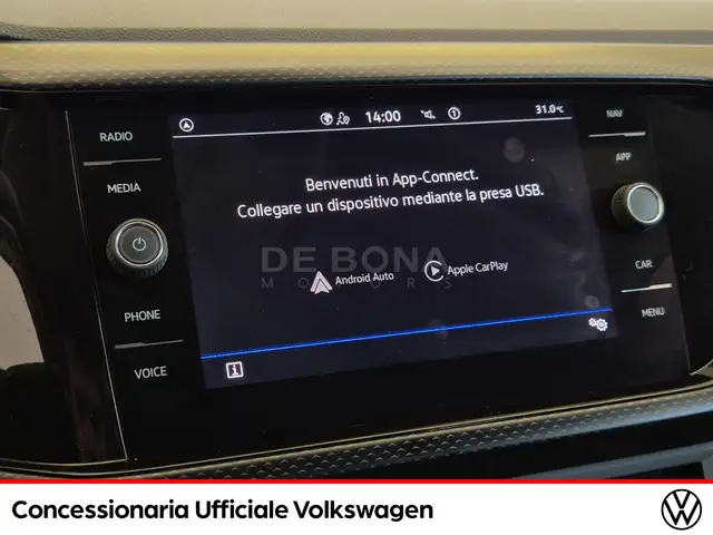 Volkswagen T-Cross view 13