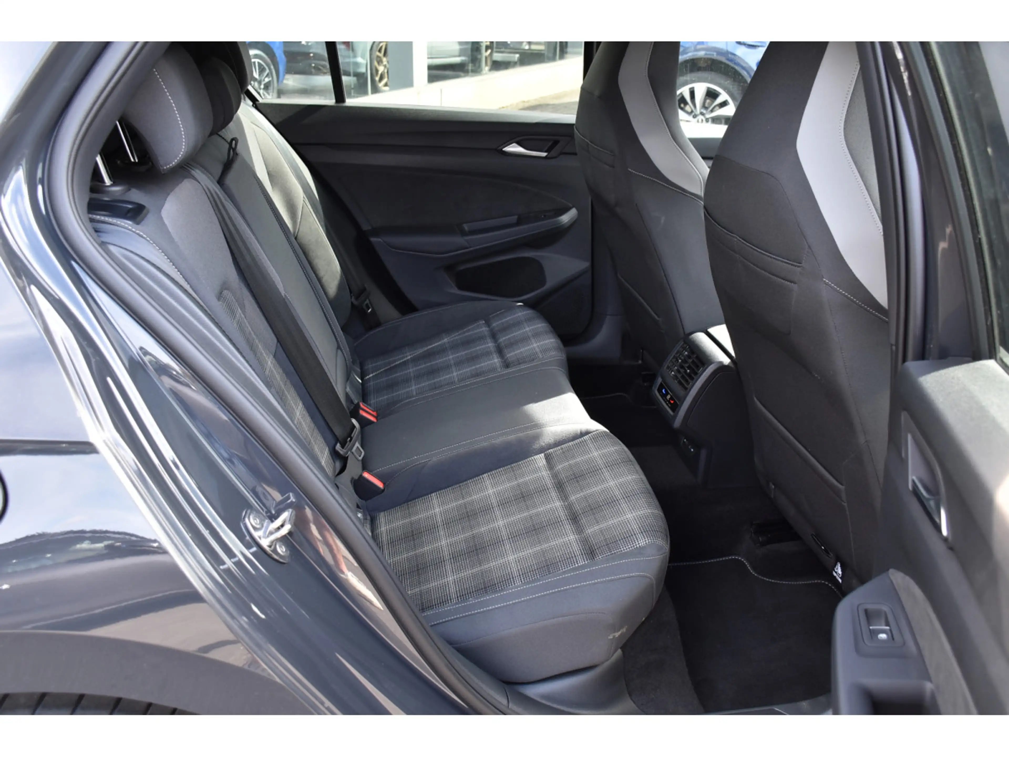 Volkswagen Golf GTD 2.0 TDI DSG PACK HIVER LANE 1° MAIN — photo 8