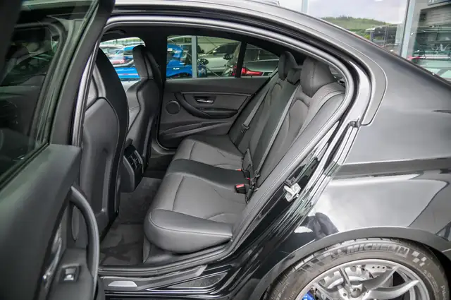BMW M3 view 15