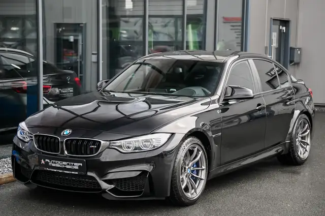 BMW M3 view 2