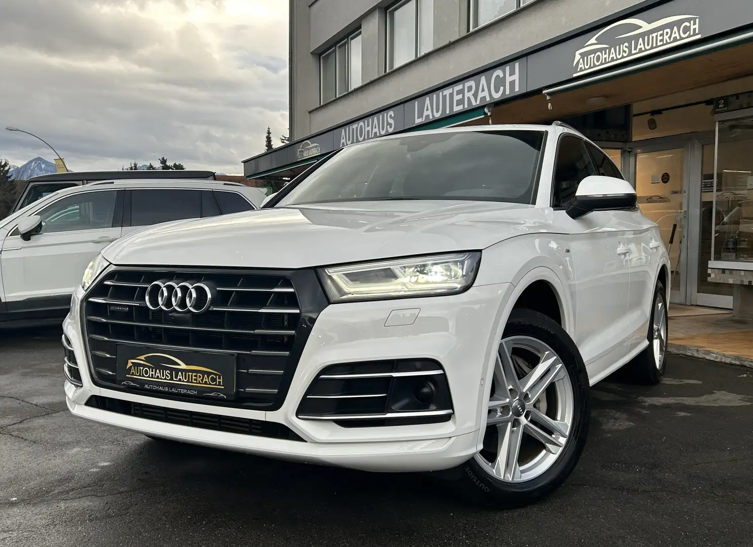 Audi Q5 55 TFSIe quattro *S-LINE *MATRIX *360° *ACC Weiß - 1