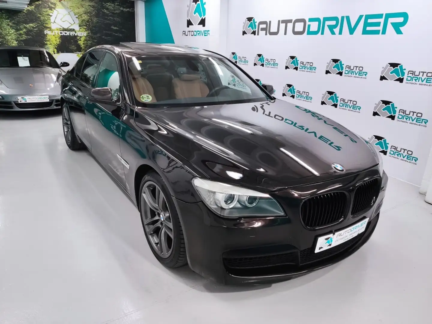 BMW 740 740dA xDrive Negro - 1