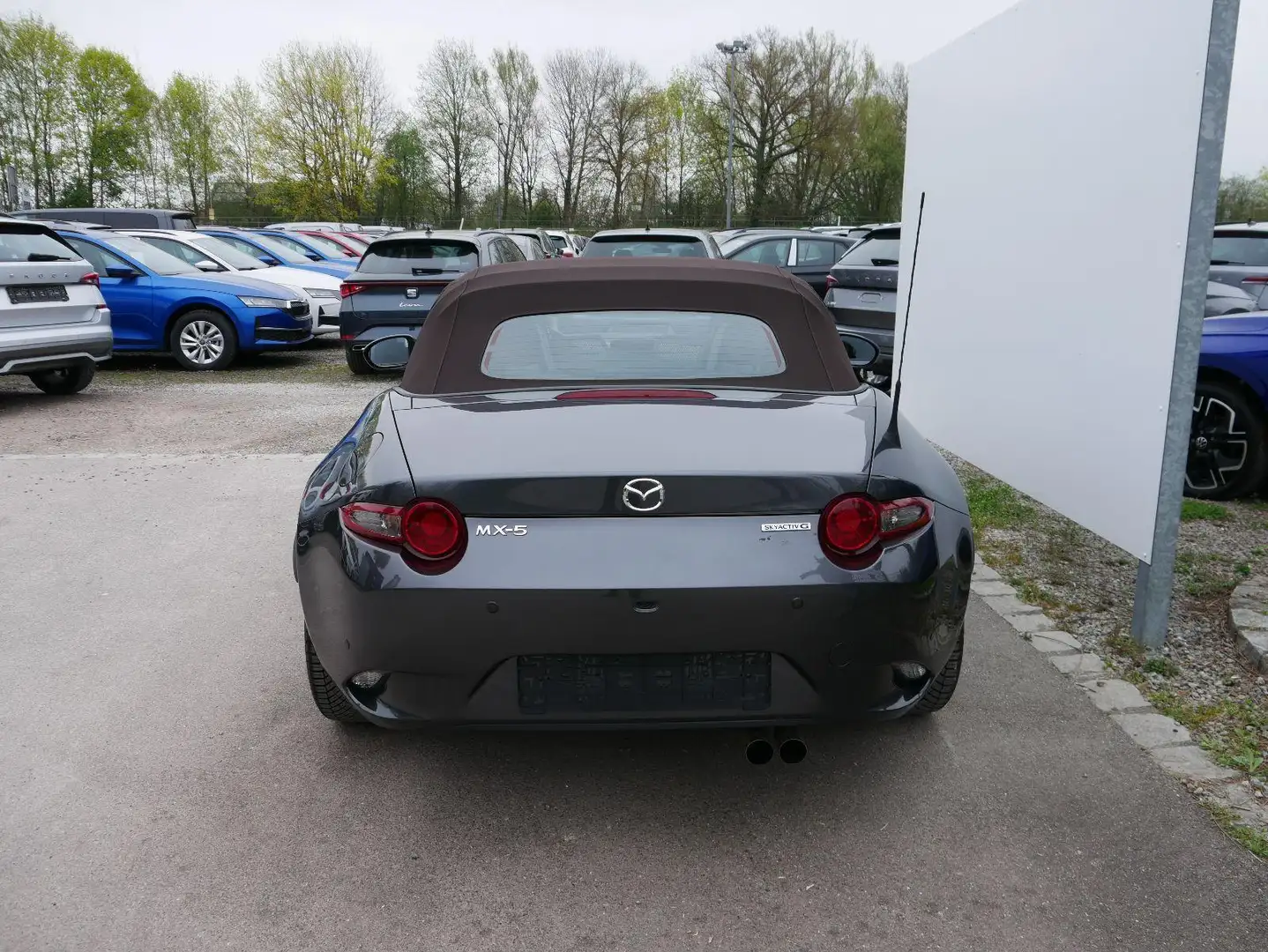 Mazda MX-5 PDC-HINTEN*KAMERA*TEMPOMAT*SHZ*KESSY*NAVIGATION... Grau - 2