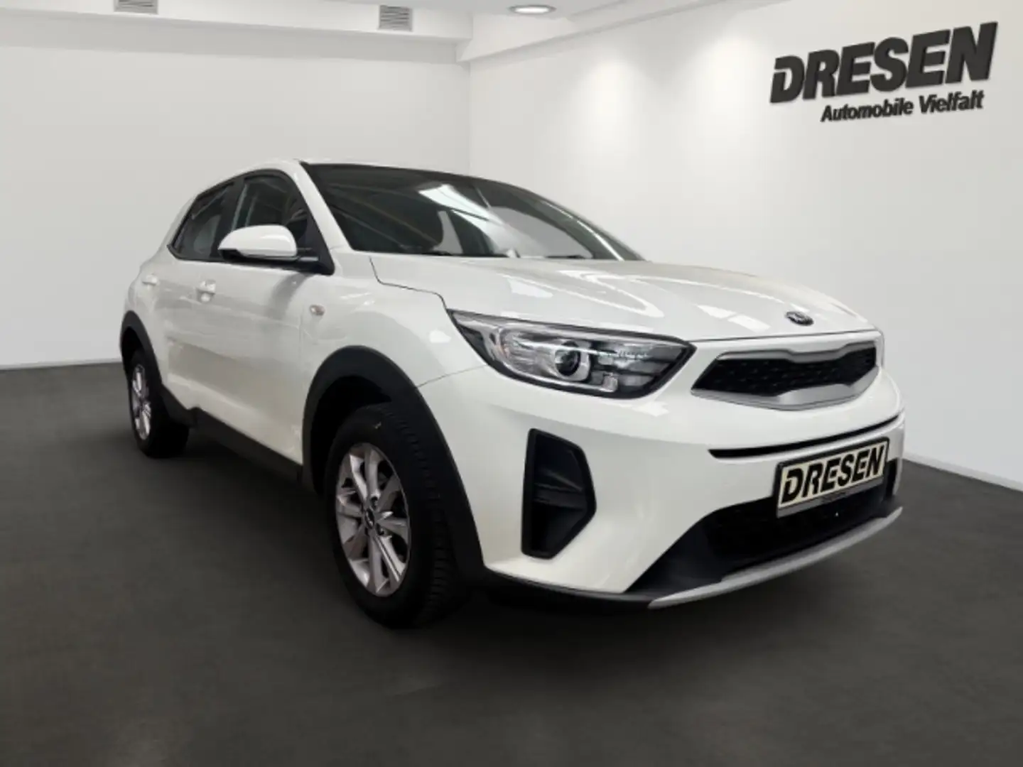 Kia Stonic Edition 7 1.2 CARPLAY,SITZHZG,BLUETOOTH,LENKRADHZG Weiß - 2
