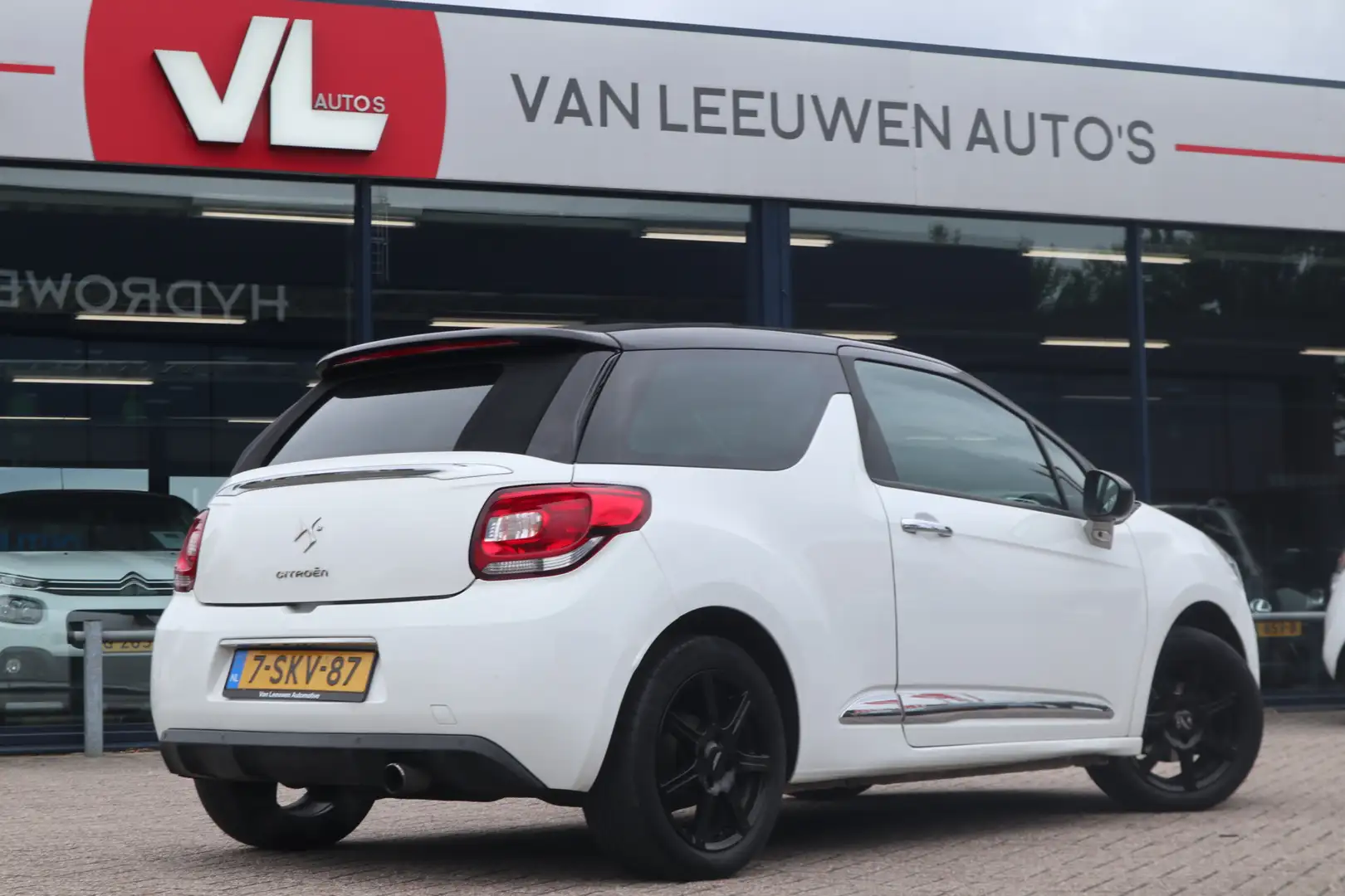 Citroen DS3 Cabrio 1.2 VTi Chic | Cruise control | Airco | APK Beyaz - 2