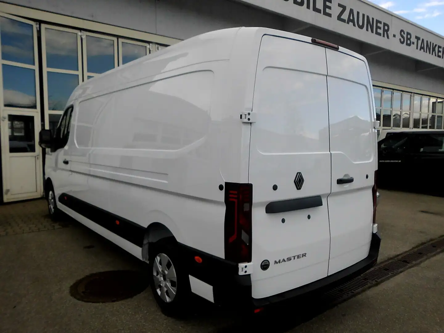 Renault Master Kasten L3H2 3,5t dCi 150 Weiß - 2