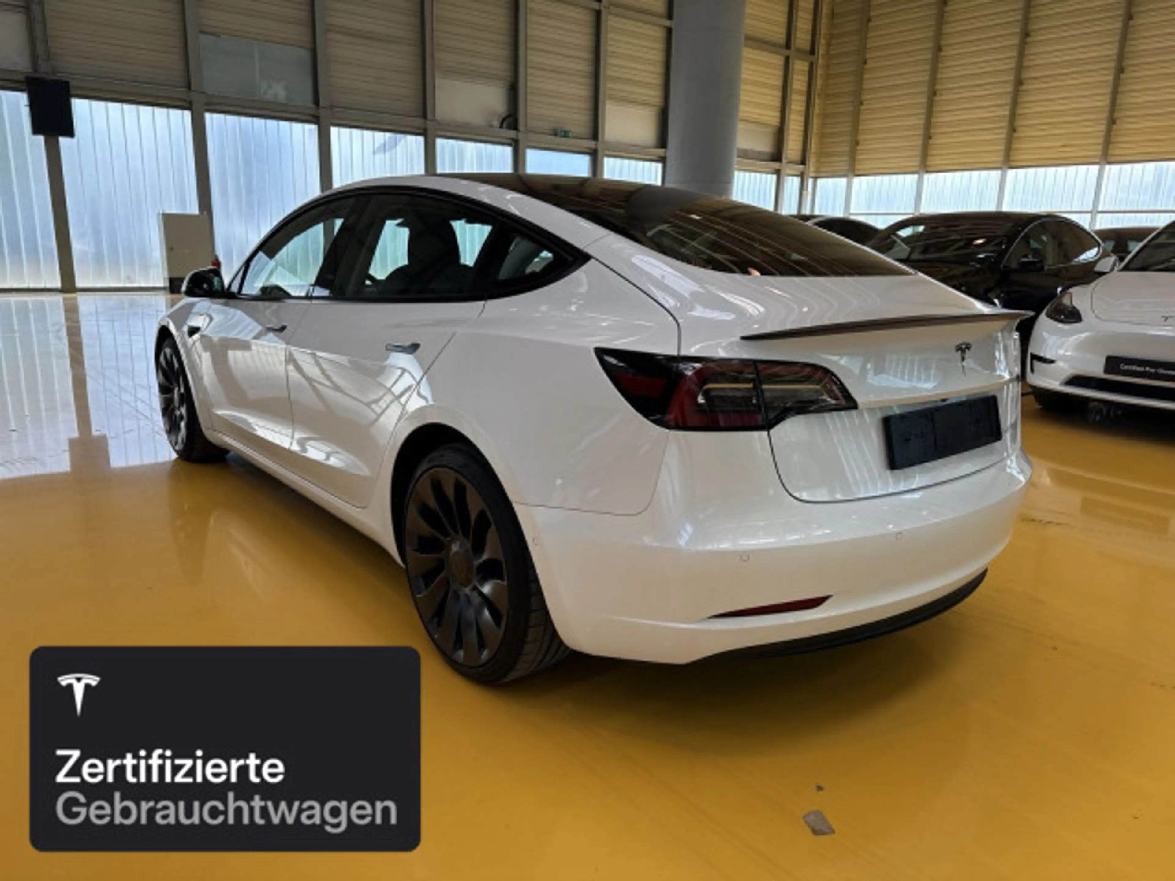 Tesla Model 3 Performance — photo 5
