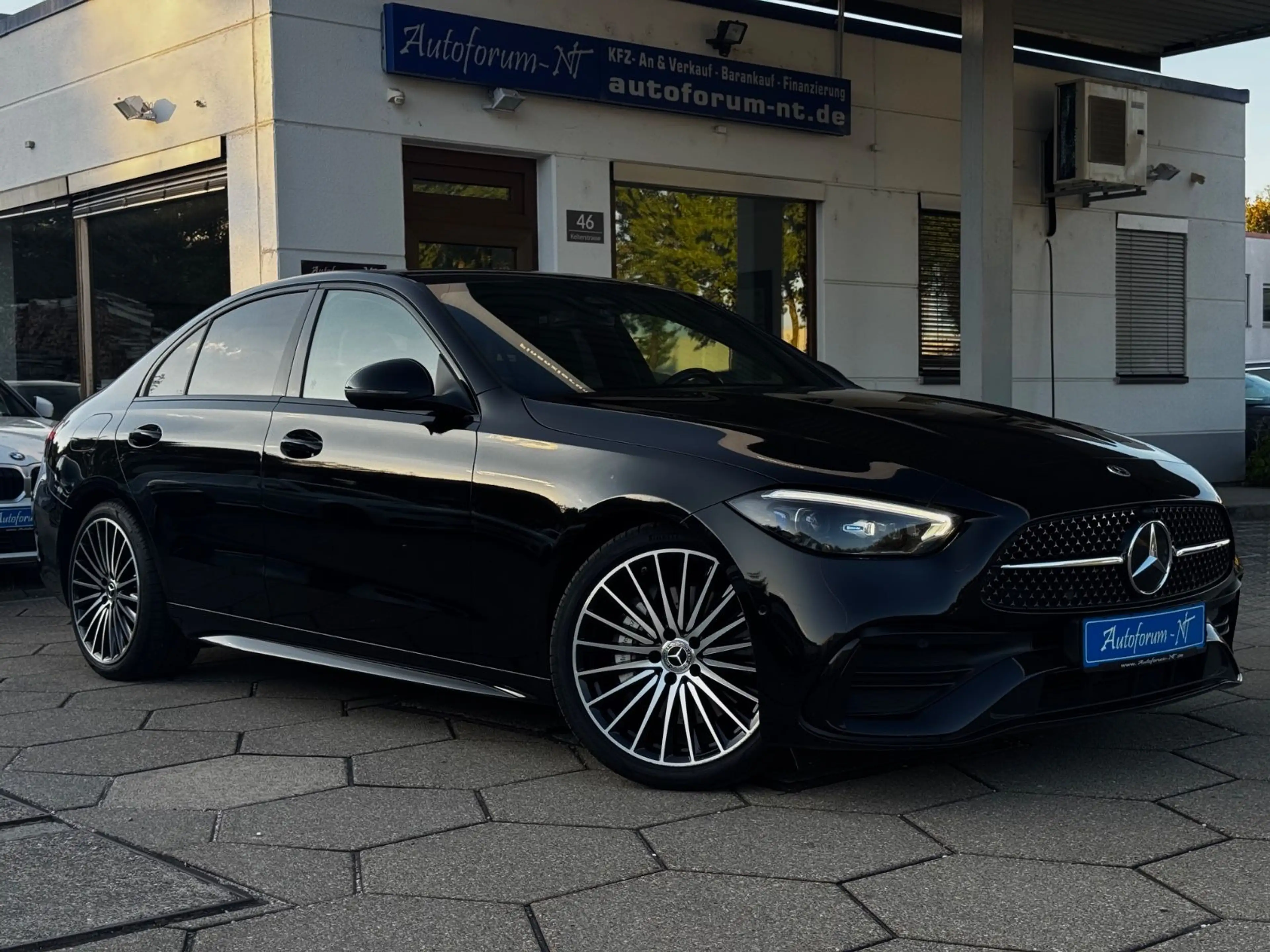Mercedes-Benz C 300 d Limo AMG/DIGITAL LIGHT/NIGHT/AHK/Kamera