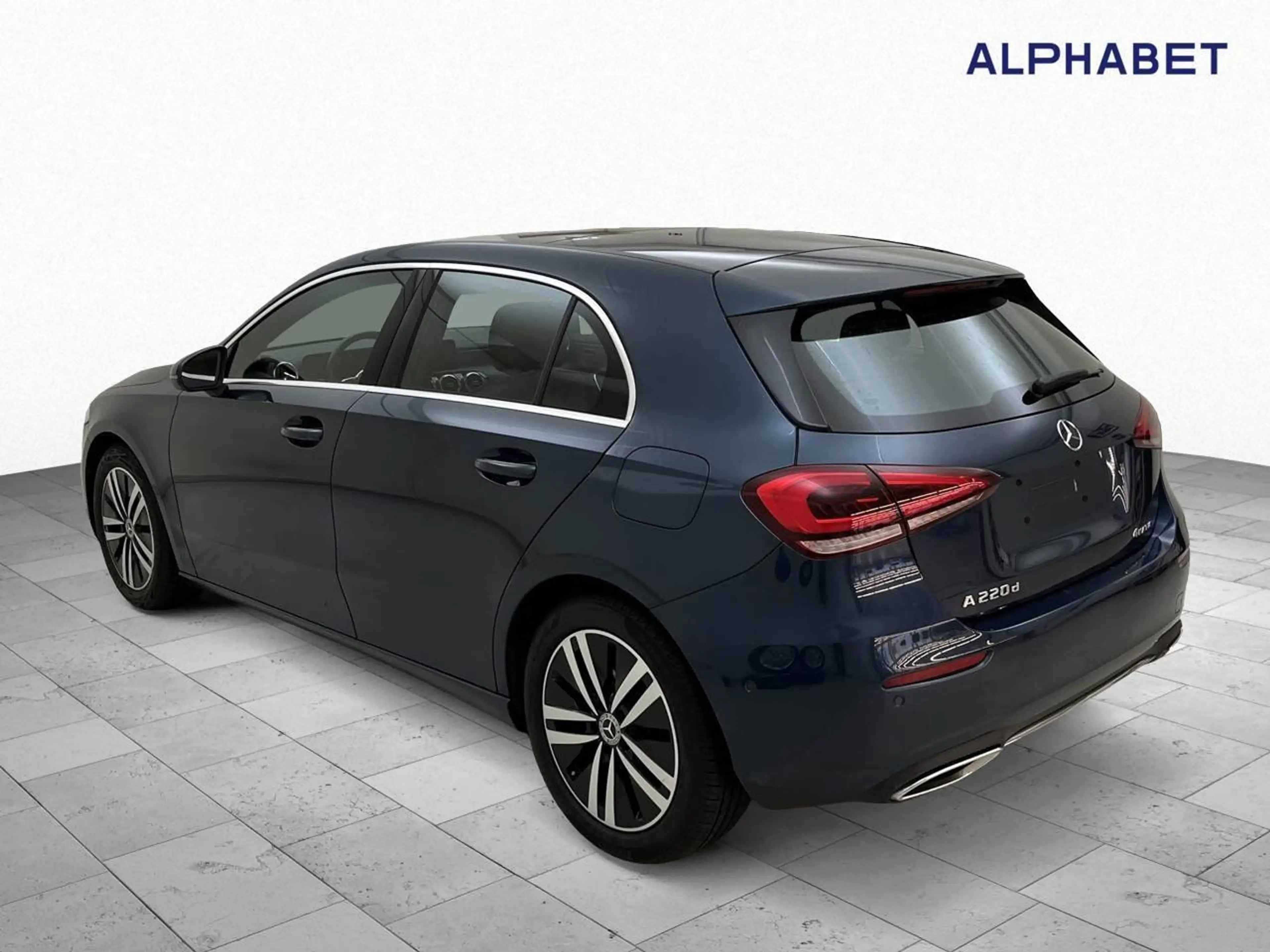 Mercedes-Benz A 220 d Advanced Progressive 4Matic Pano S-Dach ACC Key — photo 7