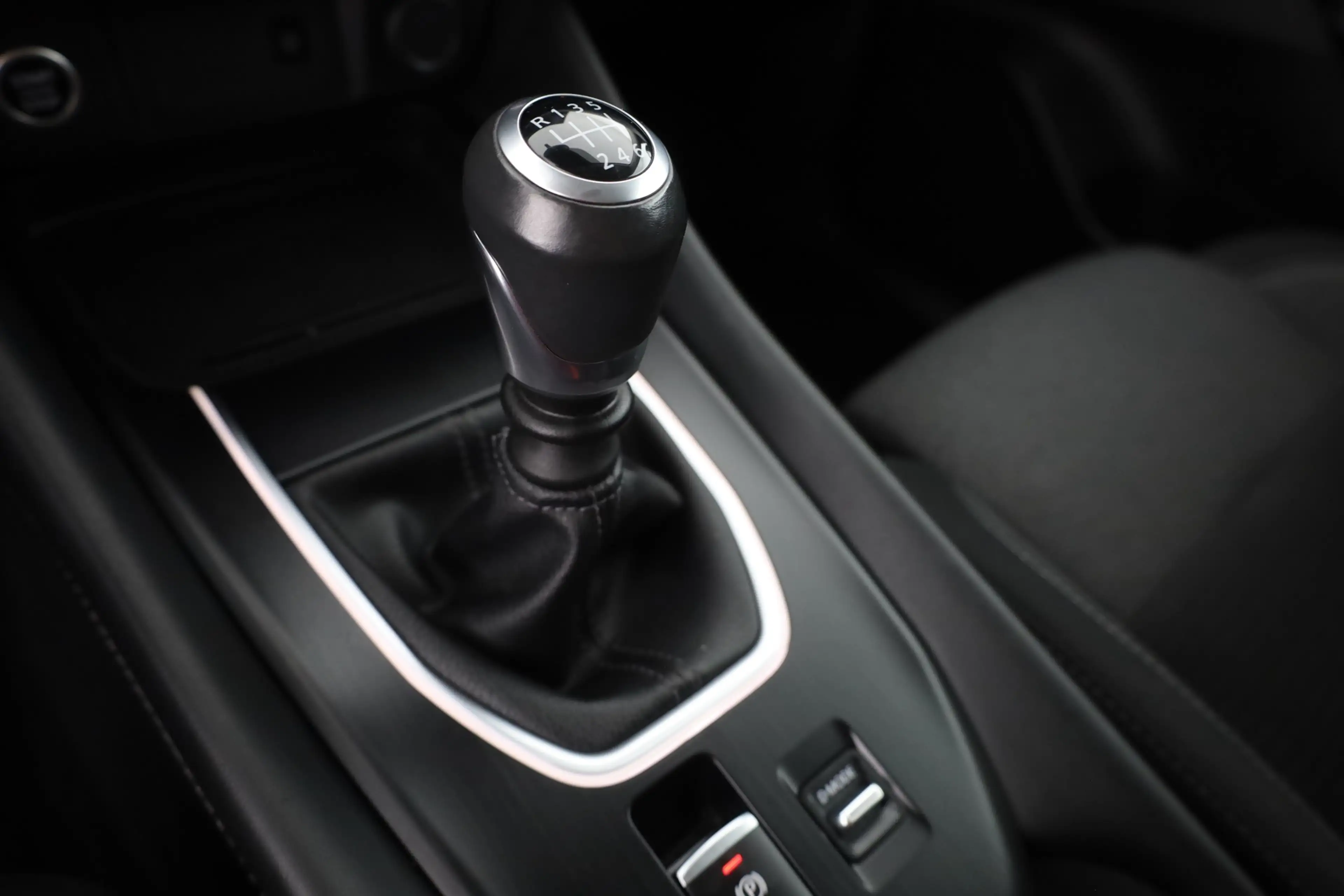 Nissan Qashqai N-Connecta 1.3 Dig-T LED ACC Navi 360° — photo 14