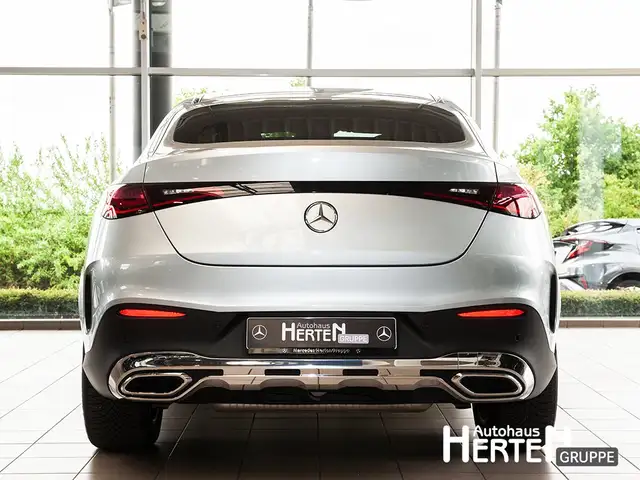 Mercedes-Benz GLC view 4