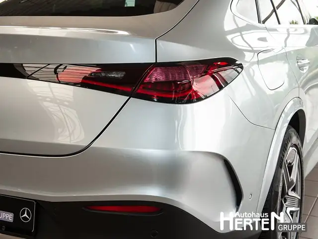 Mercedes-Benz GLC view 14