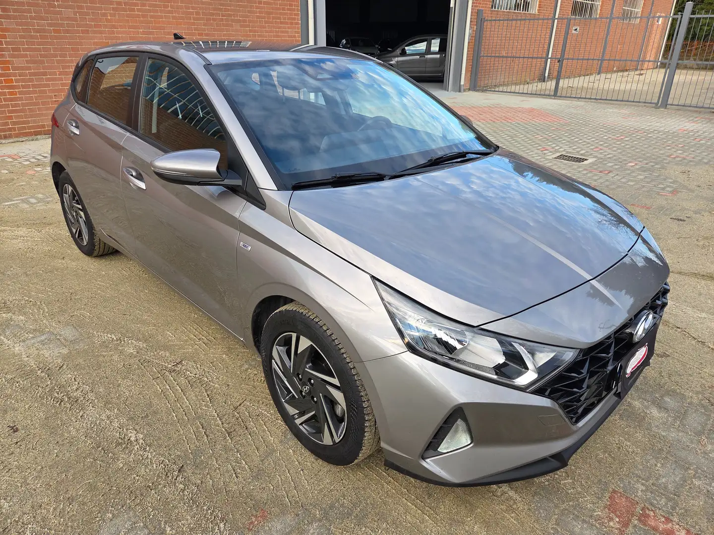 Hyundai i20 1.0 t-gdi 48V Connectline imt 100cv - UNICO PROPR. Grau - 2