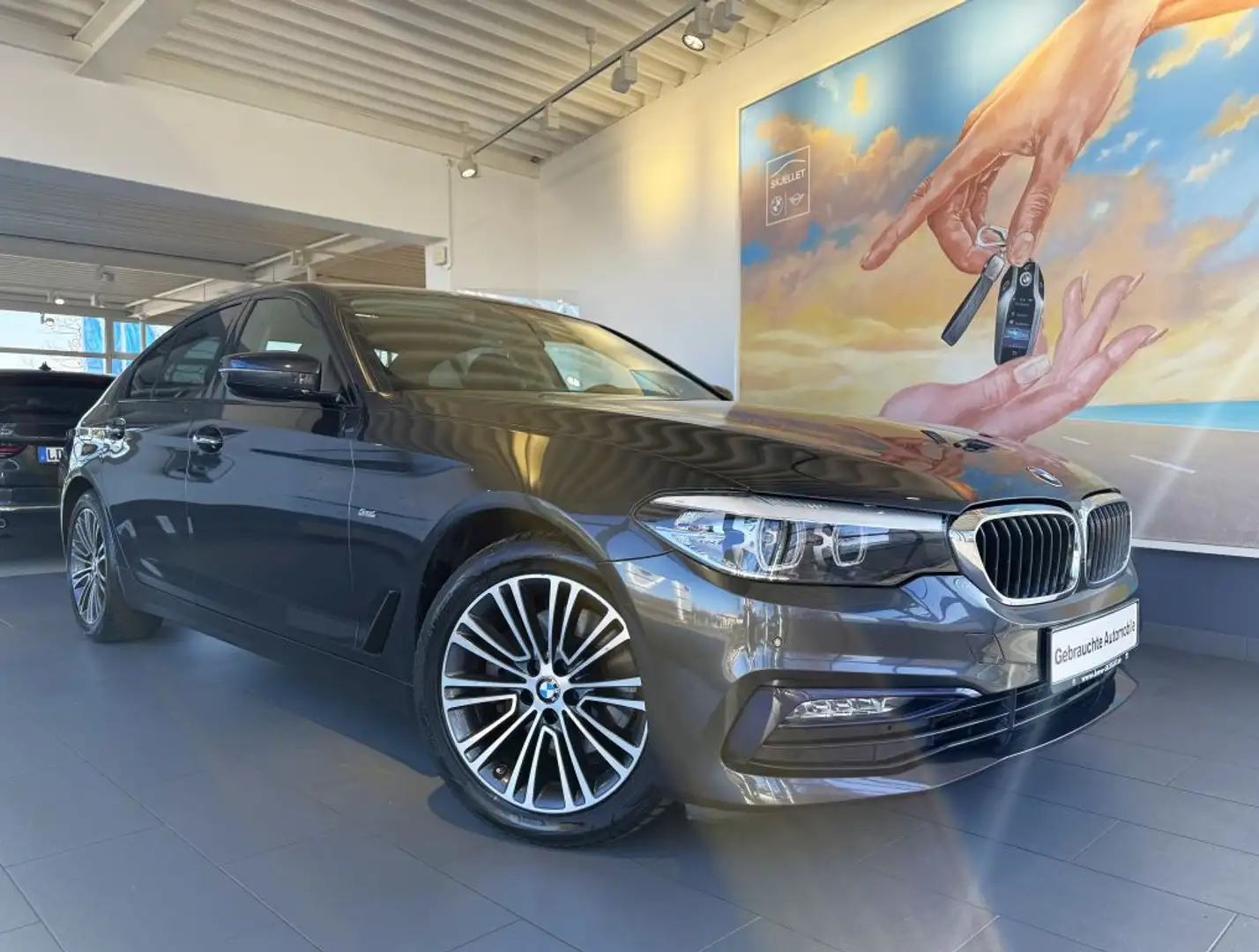 BMW 520 i Aut. Sport Line LED+KAM+NAVprof+TEM+HIFI+AL Grau - 2