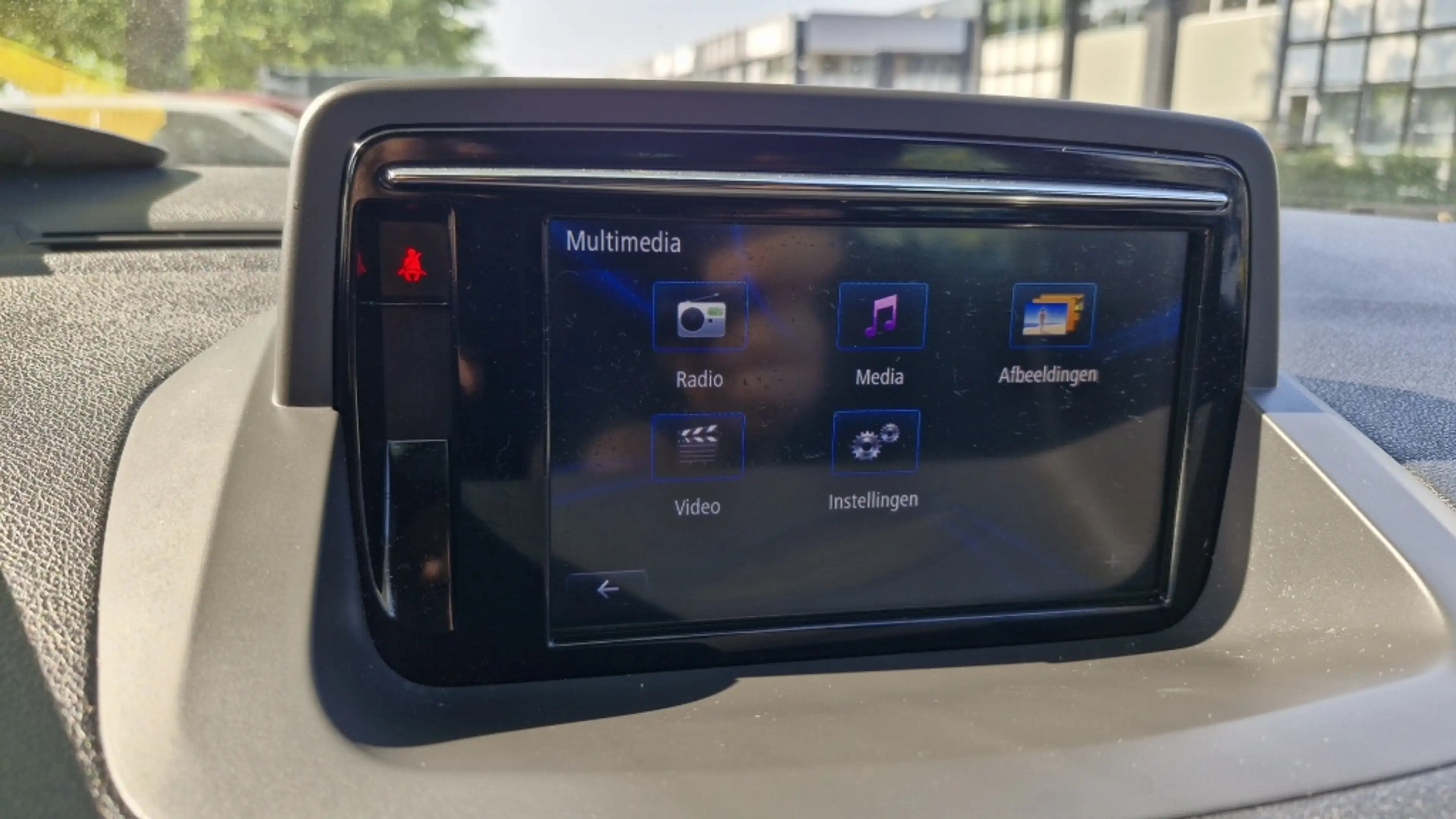 Renault Megane 1.2 TCe Bose — photo 12
