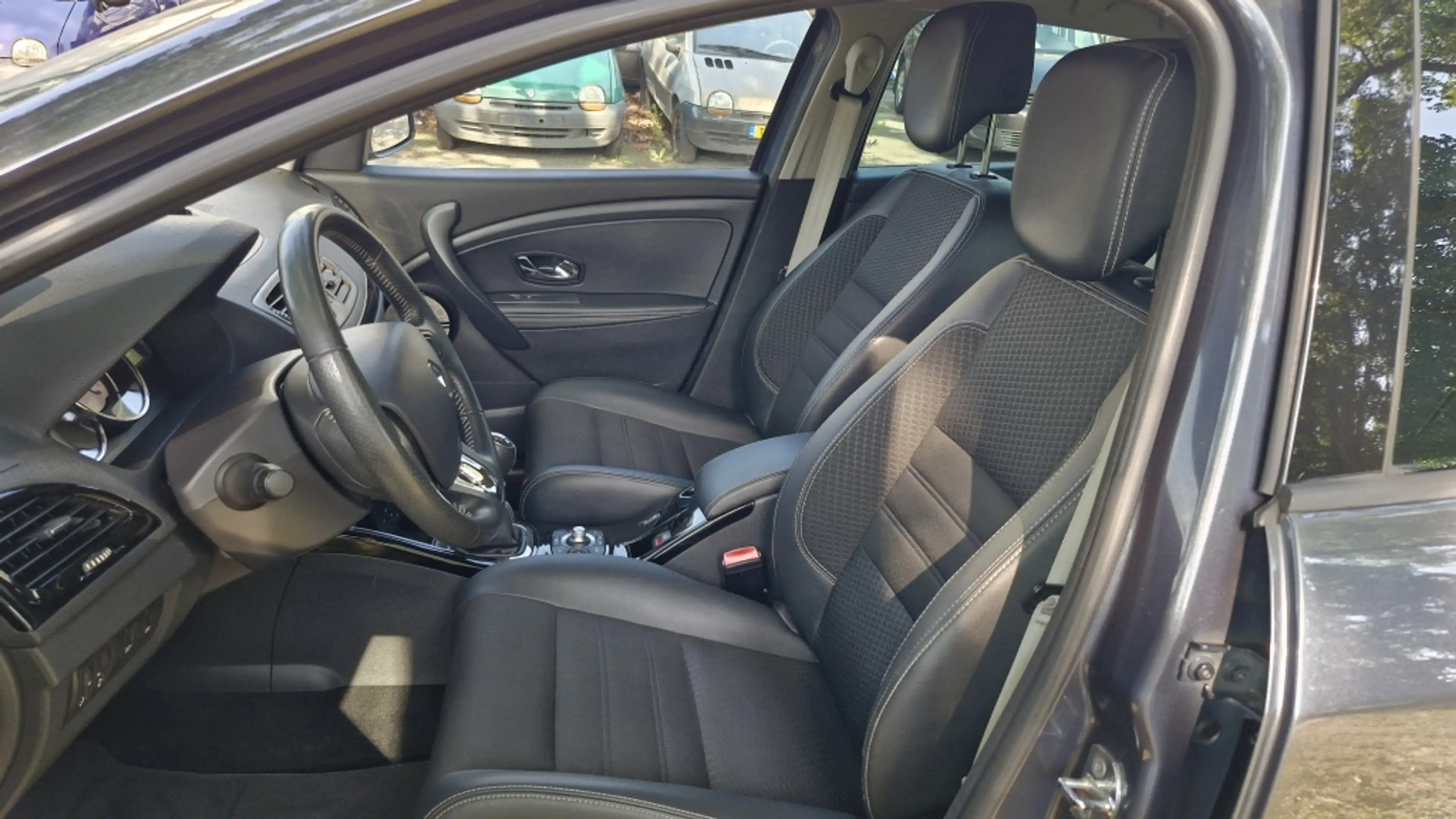 Renault Megane 1.2 TCe Bose — photo 8