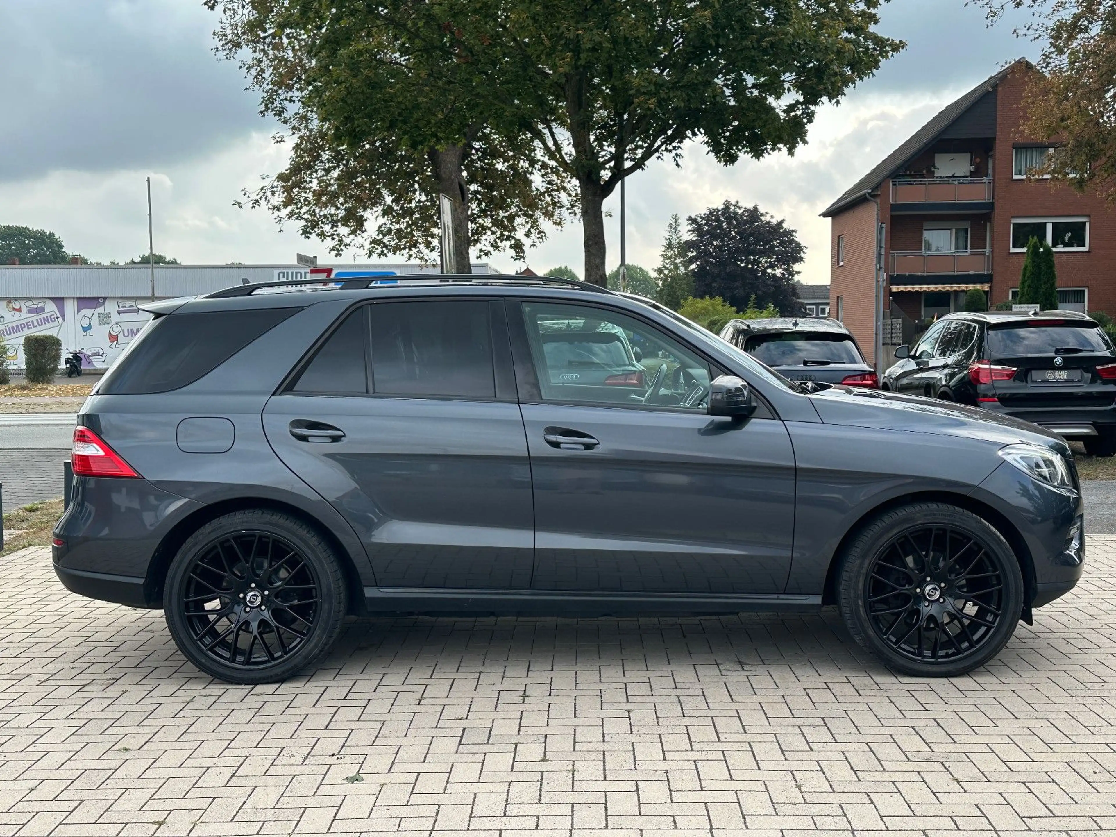 Mercedes-Benz ML 350 CDI 4Matic, Kamera, ACC, Scheckheft — photo 6