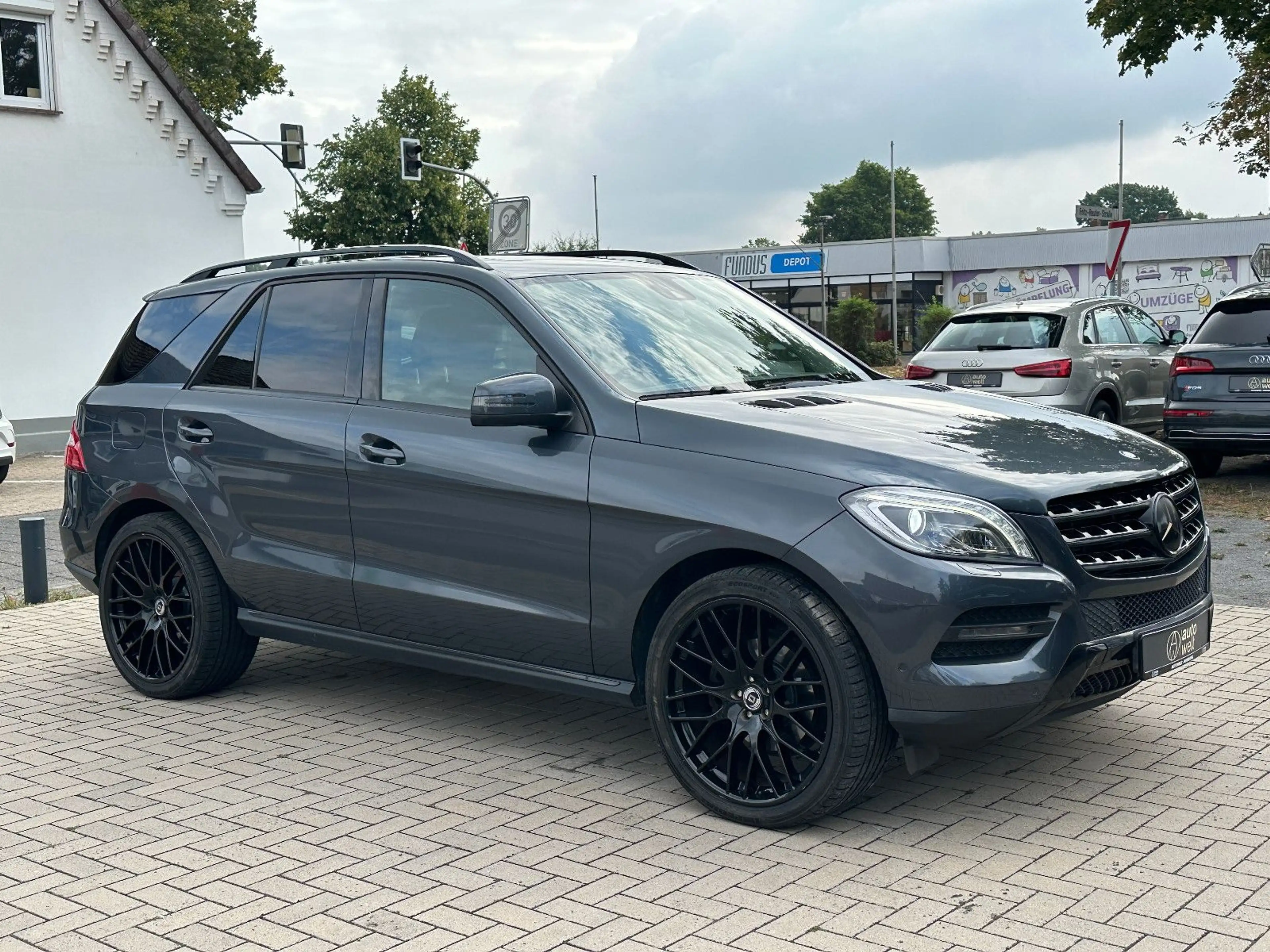 Mercedes-Benz ML 350 CDI 4Matic, Kamera, ACC, Scheckheft — photo 7