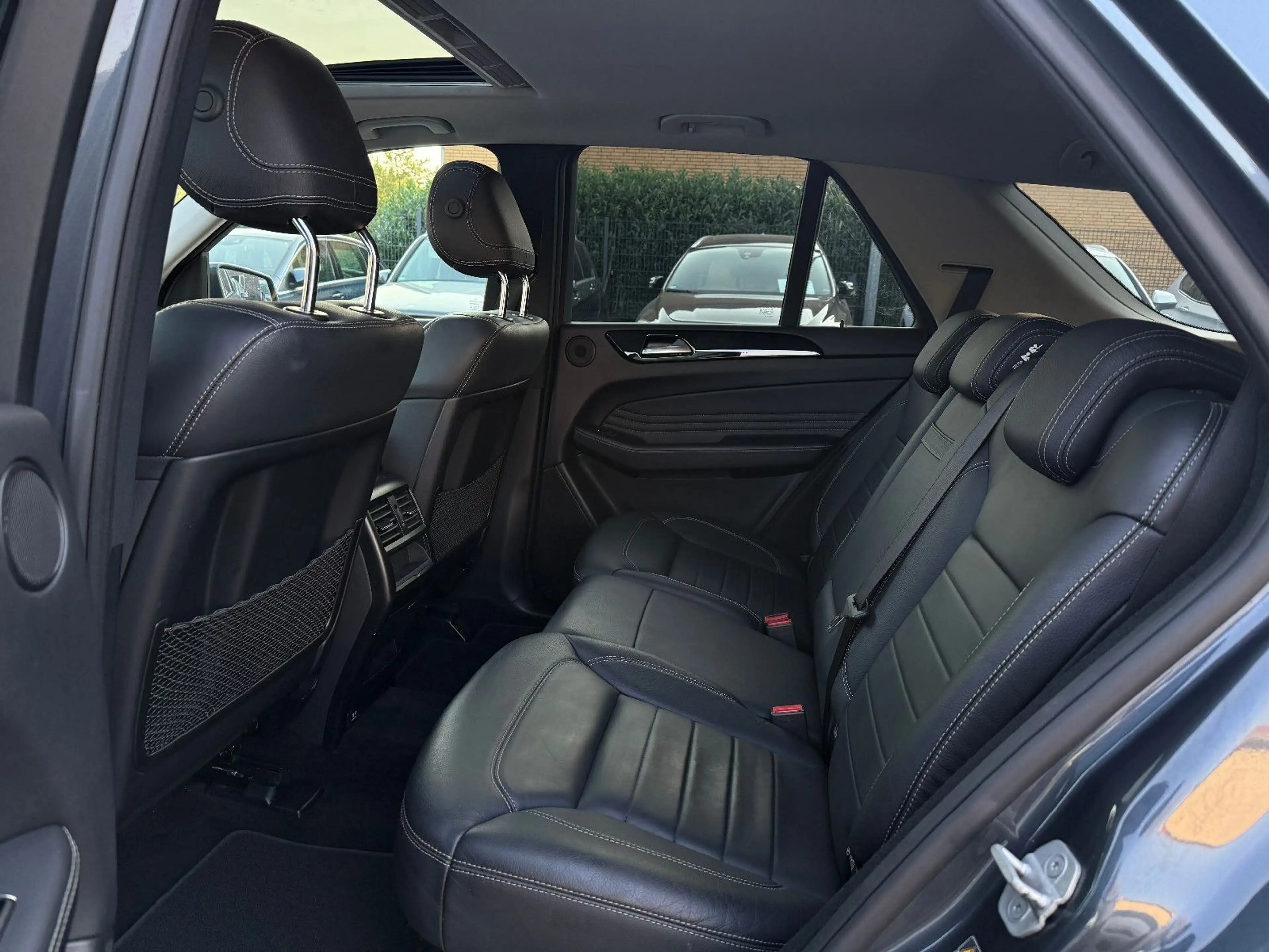 Mercedes-Benz ML 350 CDI 4Matic, Kamera, ACC, Scheckheft — photo 13