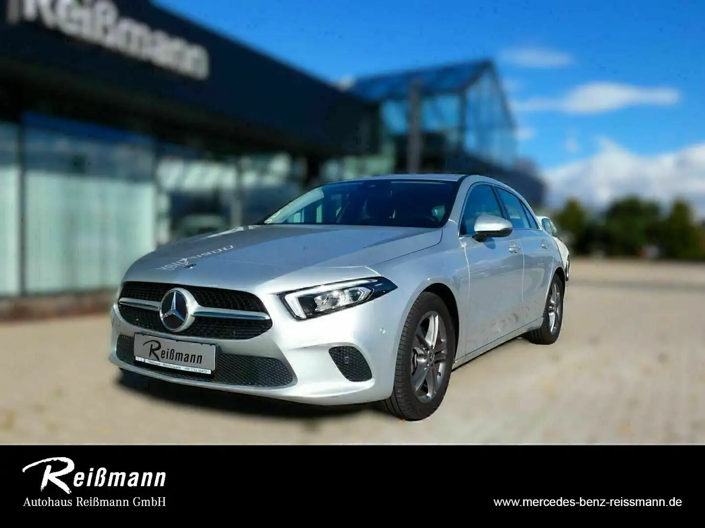 Mercedes-Benz A 200 Progressive (EURO 6d-TEMP) Navi/Autom./LED Silber - 2