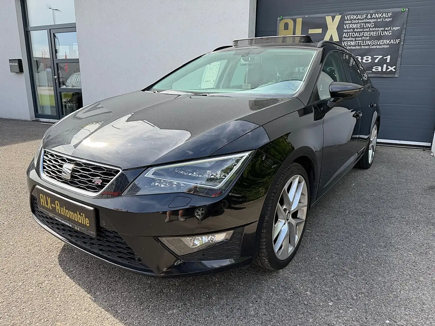 SEAT Leon ST FR 2,0 TDI CR Start-Stop | Vermittlungsverkauf Schwarz - 1