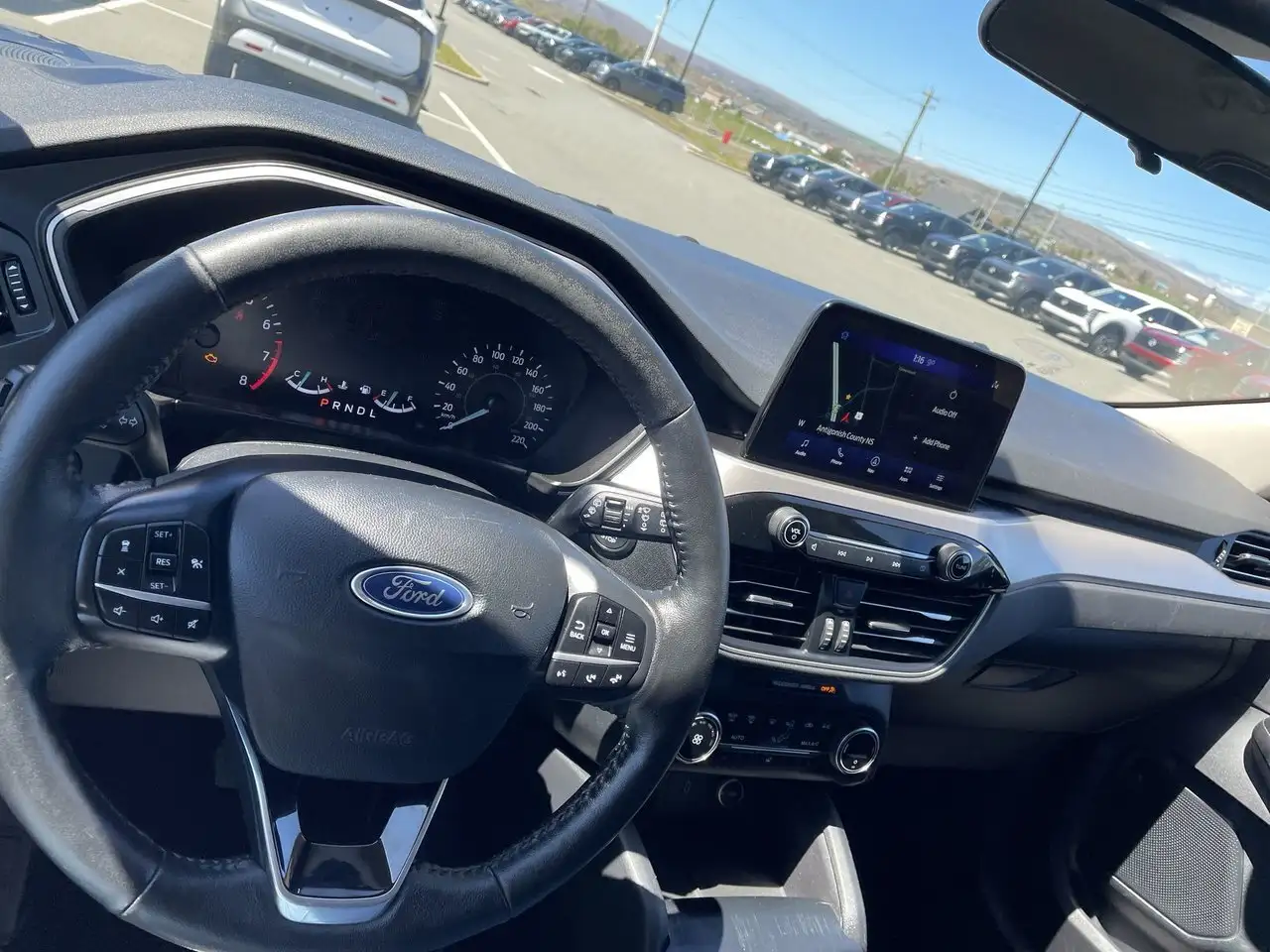 Ford Escape снимка Ford Escape