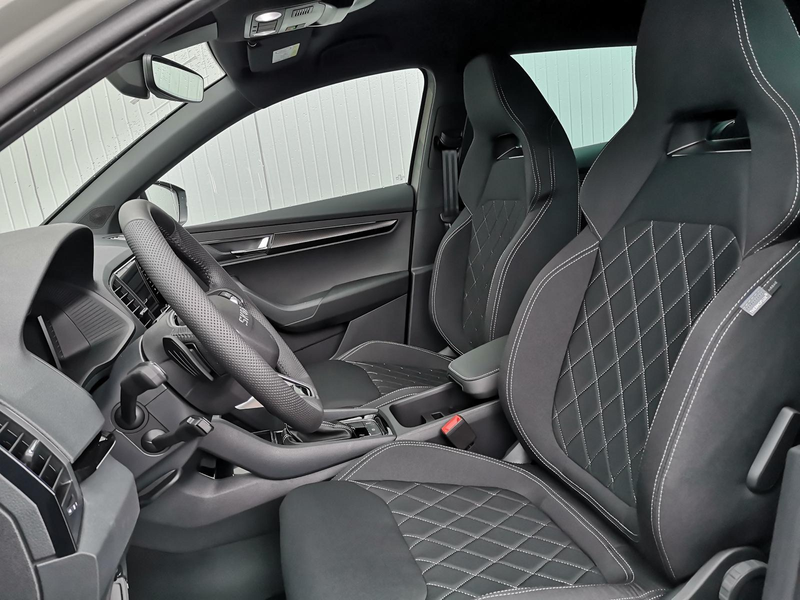 Skoda Karoq Sportline 1.5TSI DSG AHK Matrix ACC Navi 110 kW... — photo 5
