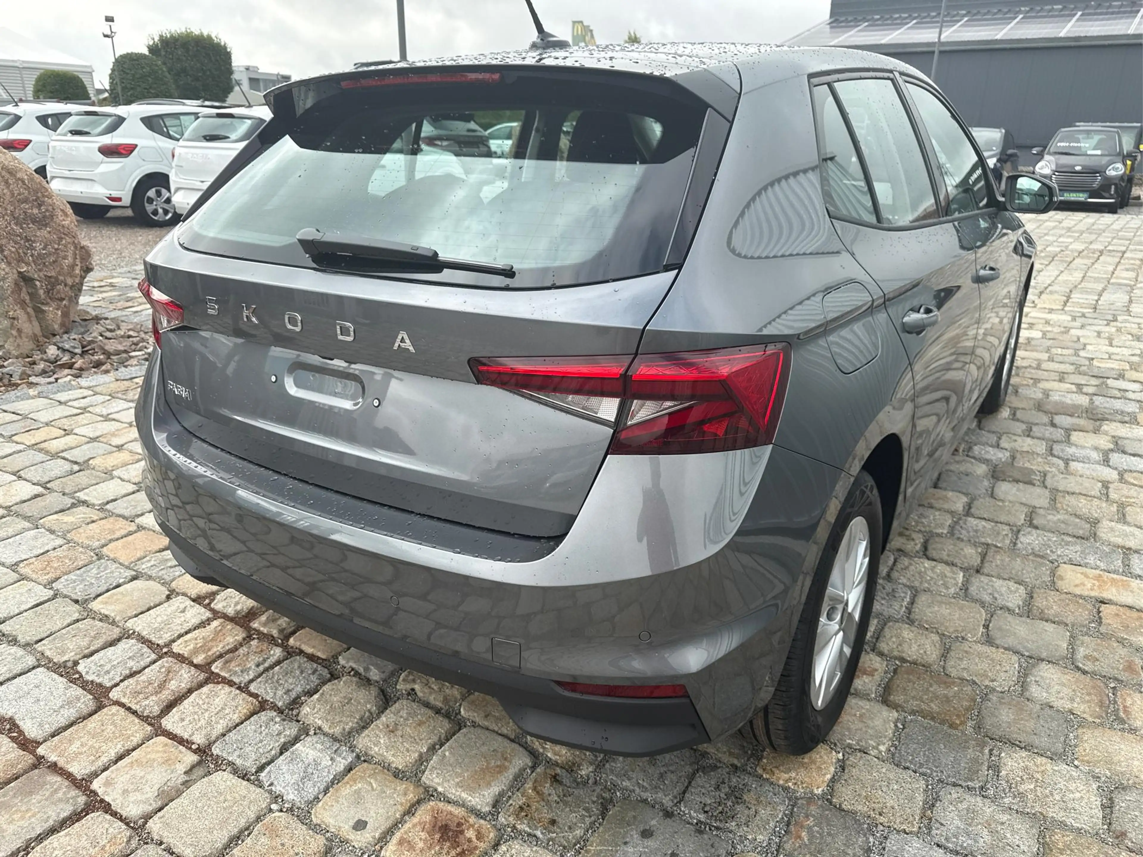Skoda Fabia 130 Jahre 1.0 MPI 80 PS-Virtuelles Cockpit-Appl... — photo 2