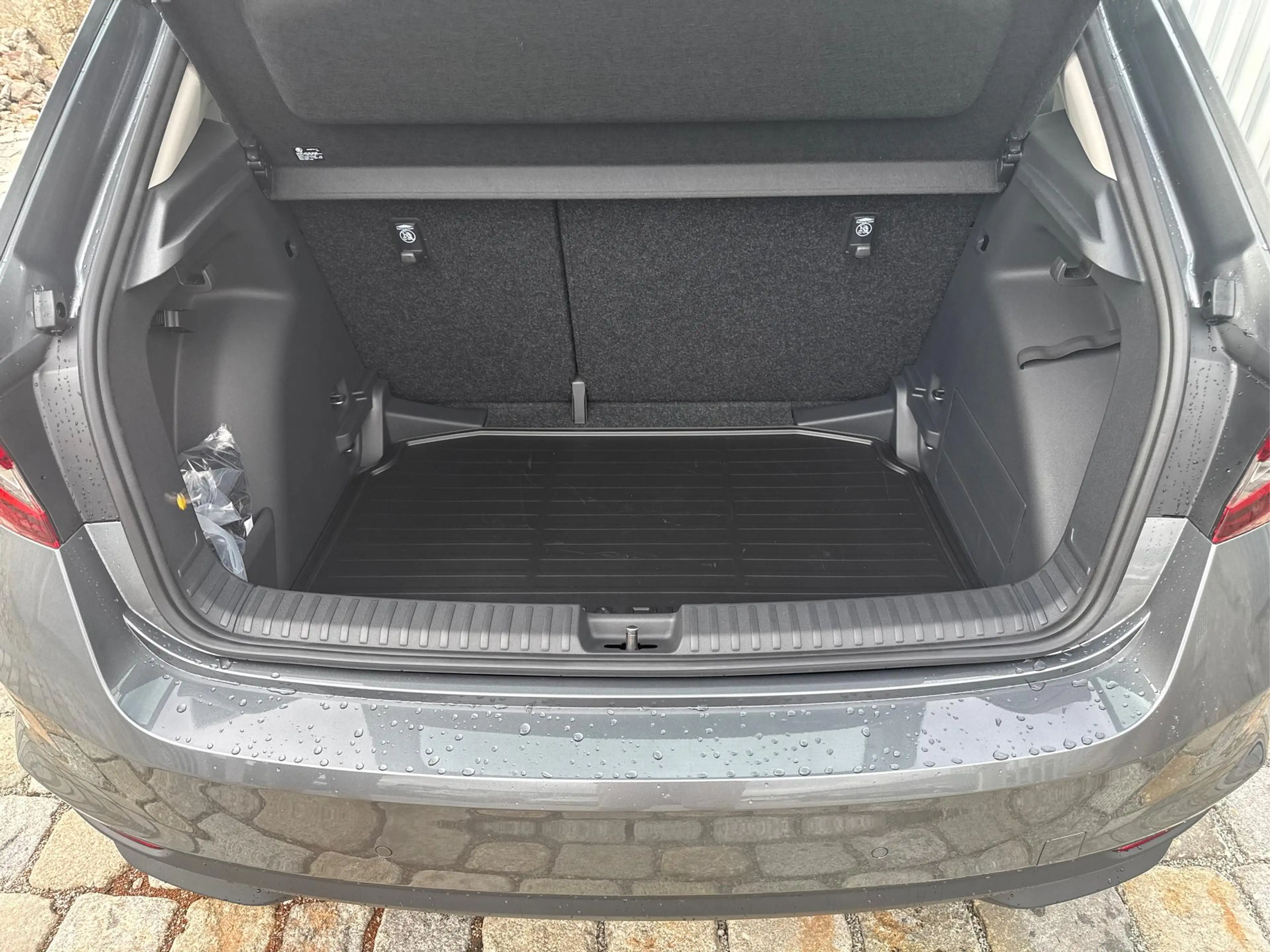 Skoda Fabia 130 Jahre 1.0 MPI 80 PS-Virtuelles Cockpit-Appl... — photo 9