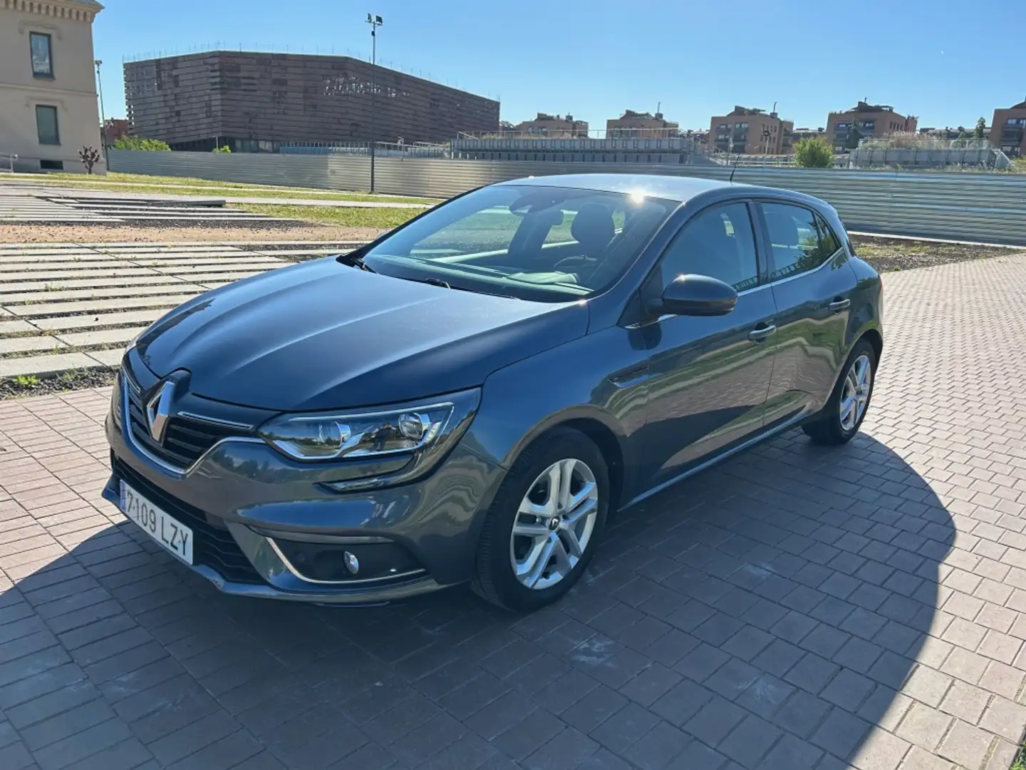 Renault Megane 1.5dCi Energy Bose EDC 81kW Gris - 1