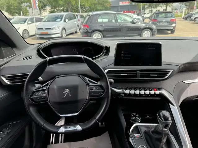 Peugeot 5008 view 13