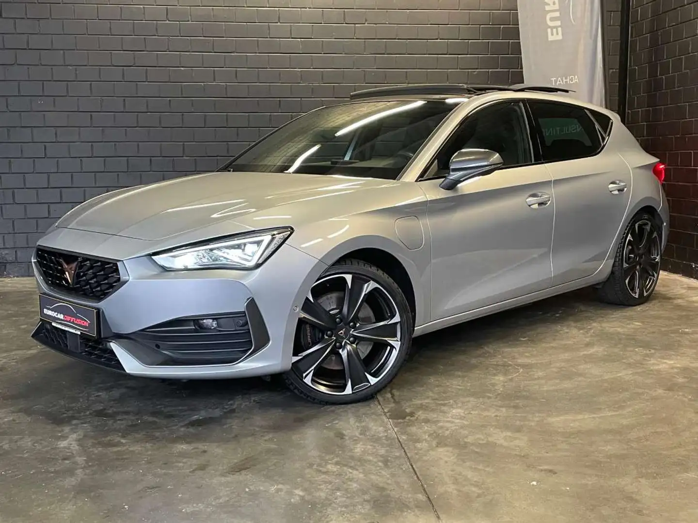 CUPRA Leon 245CV eHybrid DSG6 ** Toit ouvrant ** Caméra ** Gris - 1