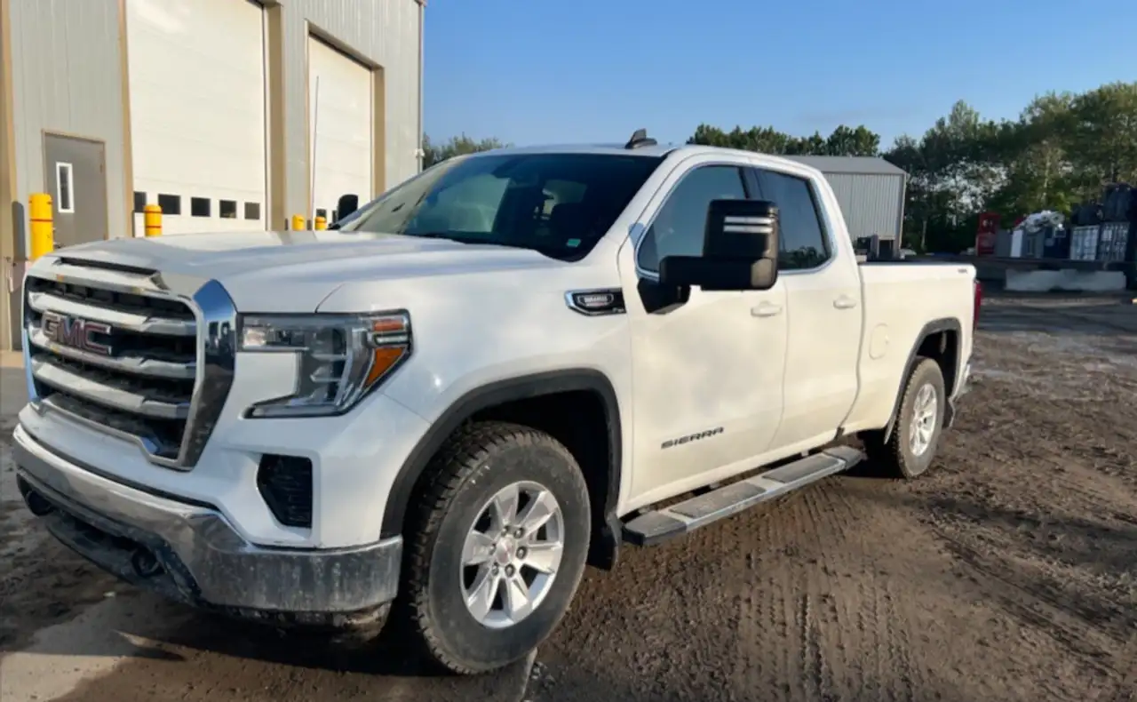 GMC Sierra 1500 снимка GMC Sierra 1500