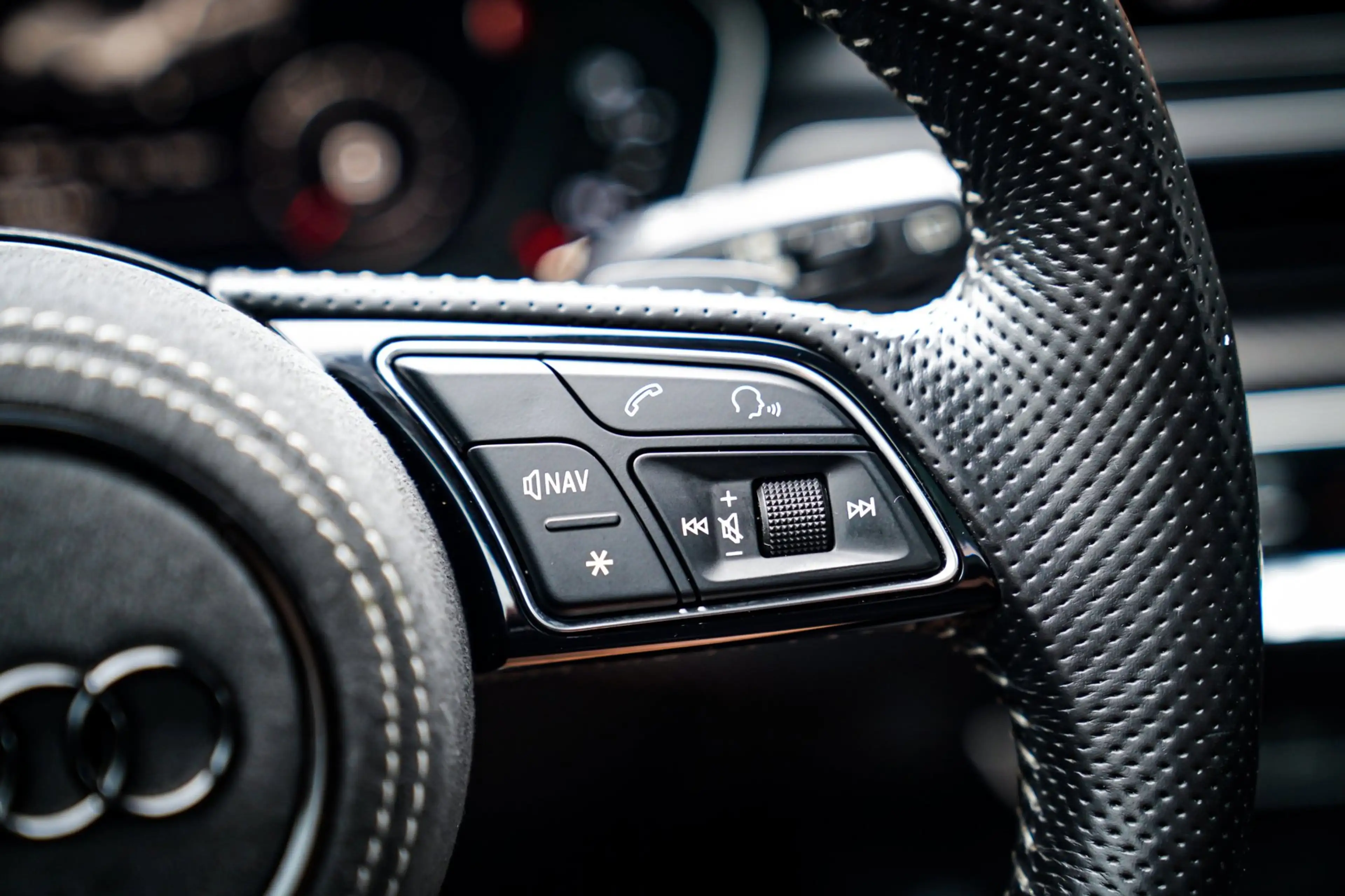 Audi A4 Avant 2.0 TFSI quattro Sport Pro Line S | Panorama — photo 44