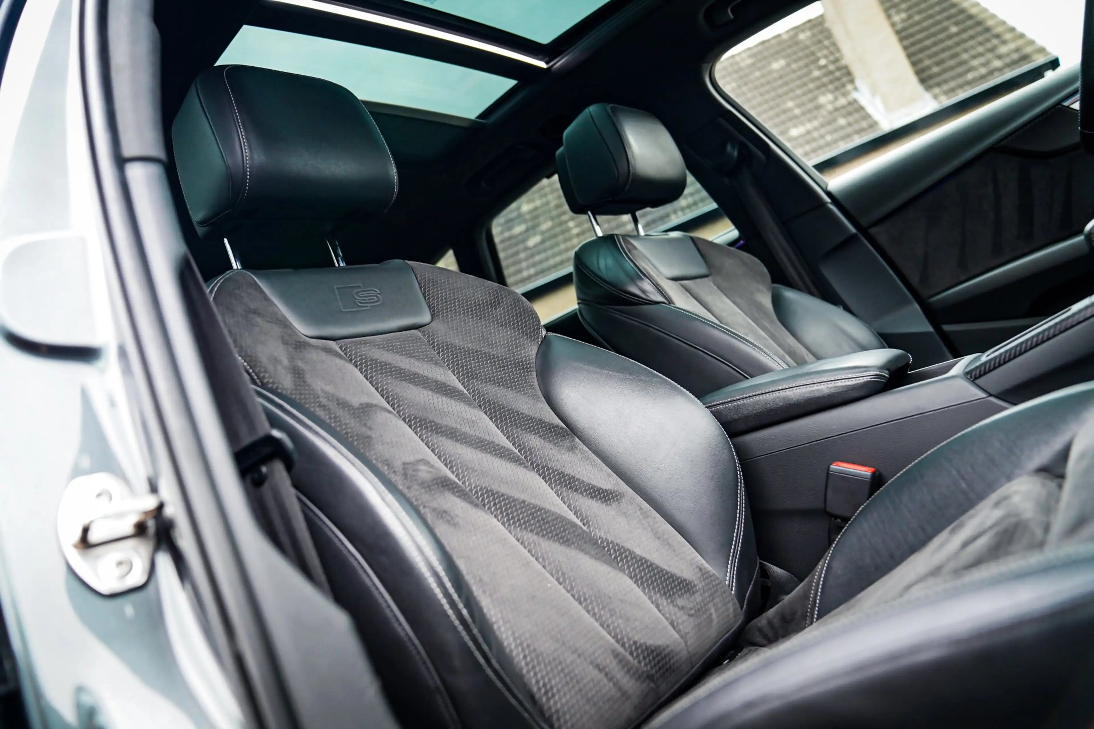 Audi A4 Avant 2.0 TFSI quattro Sport Pro Line S | Panorama — photo 39