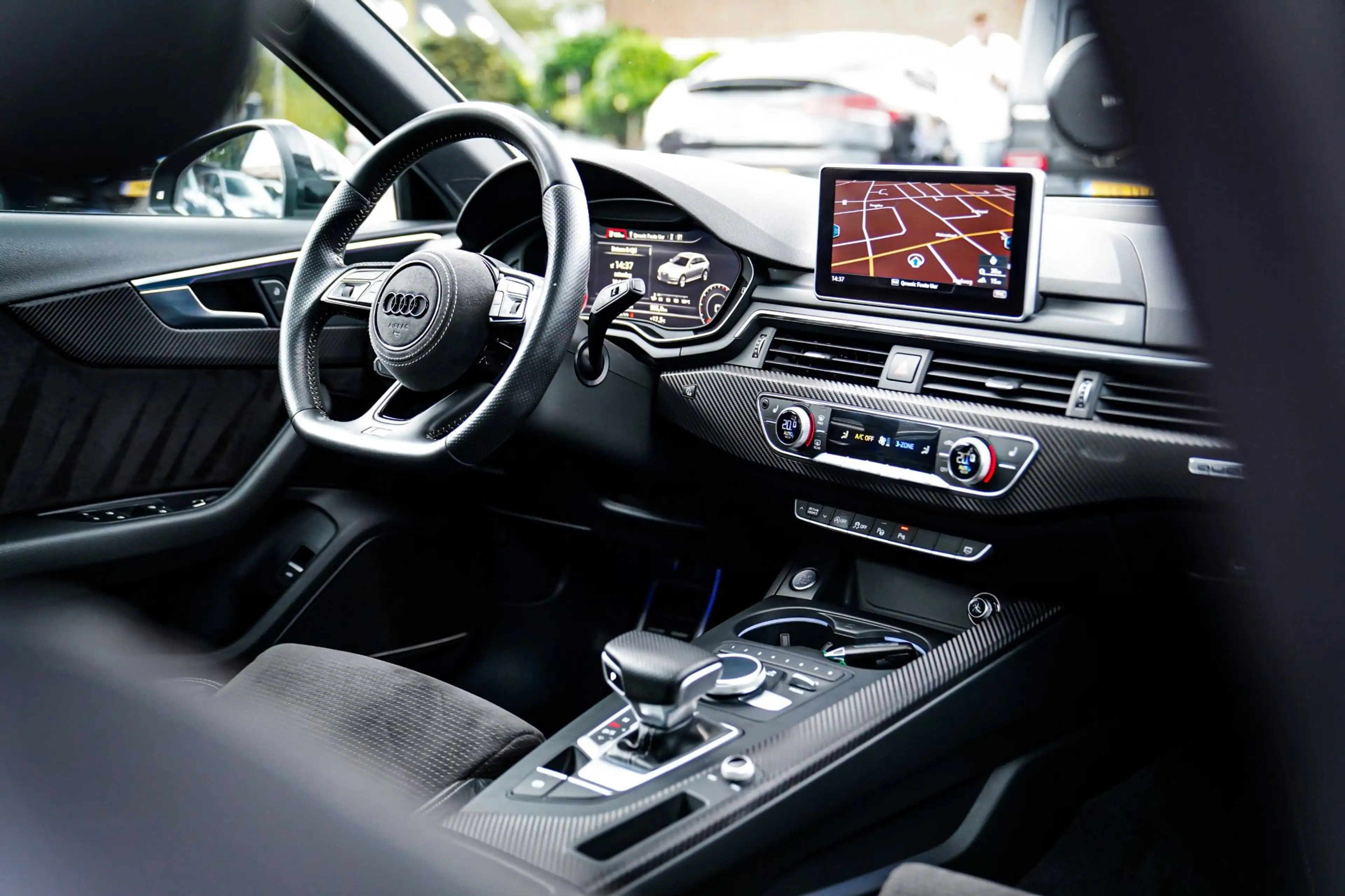 Audi A4 Avant 2.0 TFSI quattro Sport Pro Line S | Panorama — photo 11