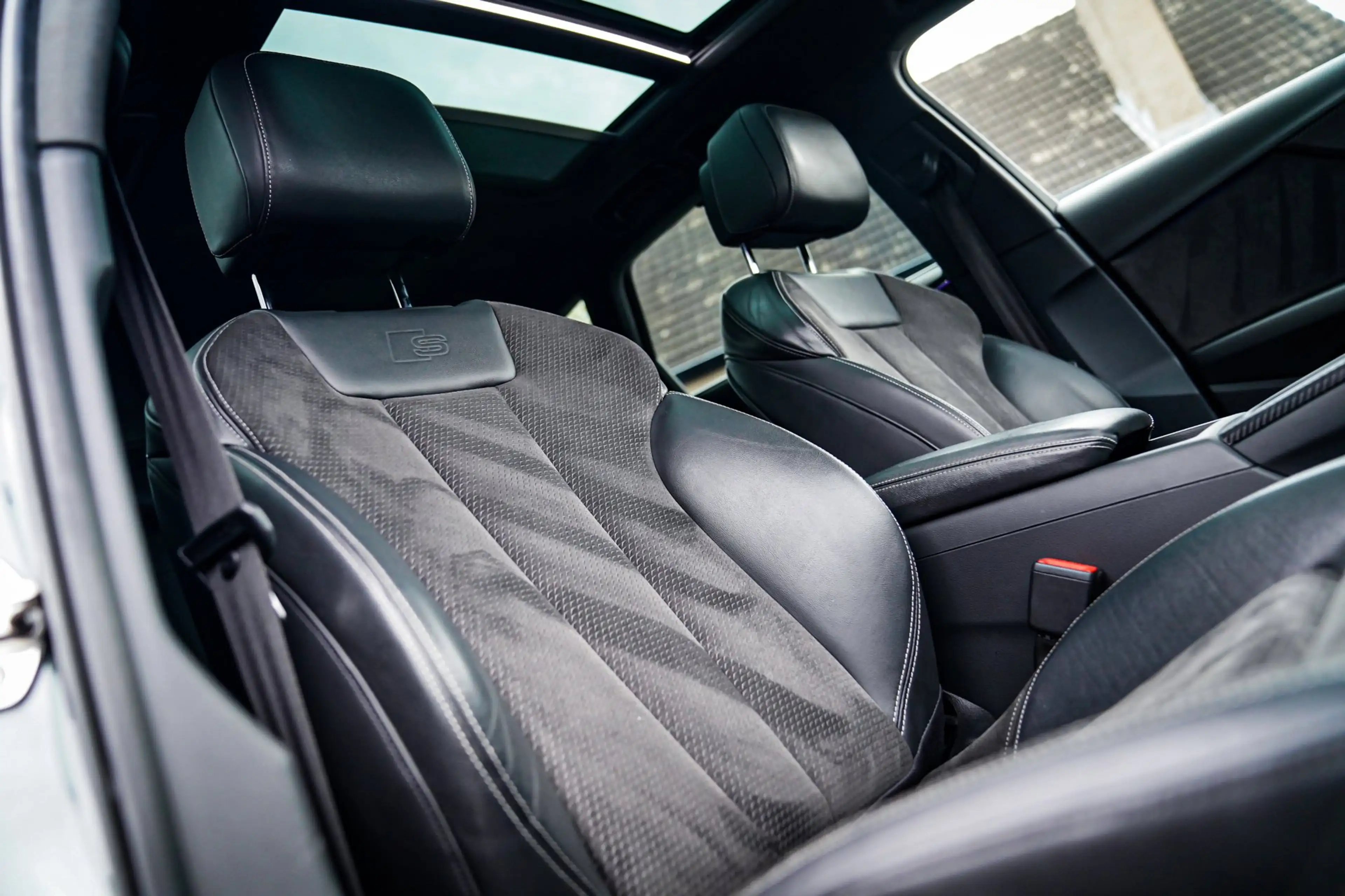 Audi A4 Avant 2.0 TFSI quattro Sport Pro Line S | Panorama — photo 24