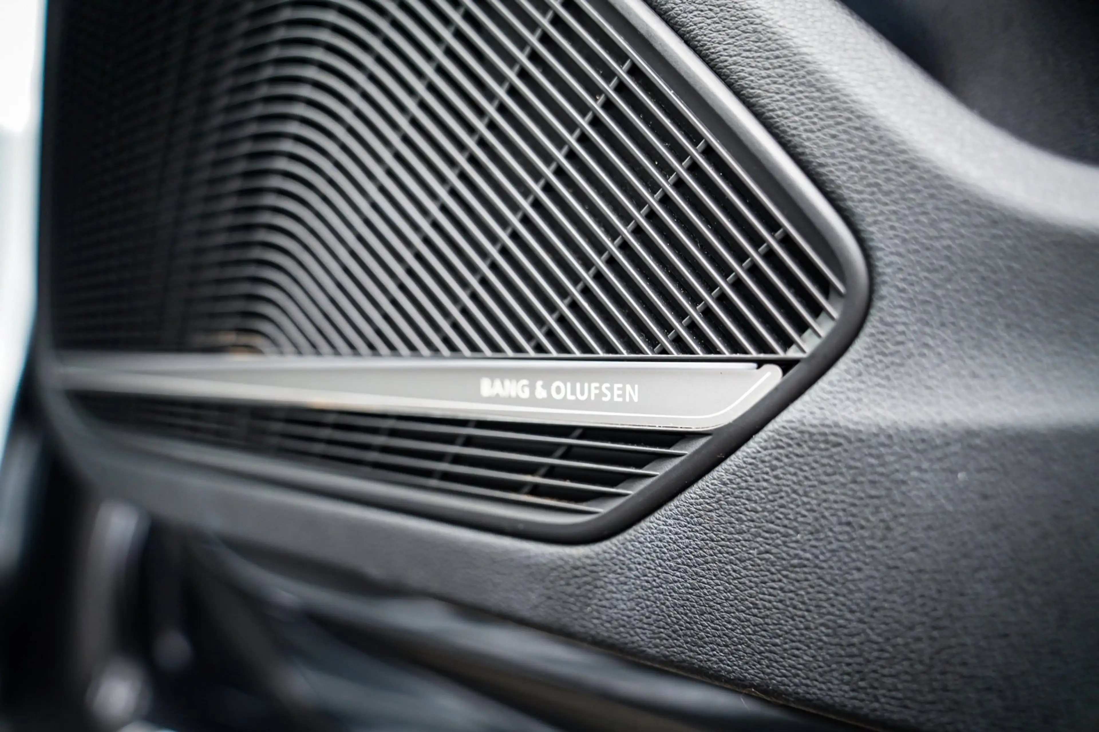 Audi A4 Avant 2.0 TFSI quattro Sport Pro Line S | Panorama — photo 7
