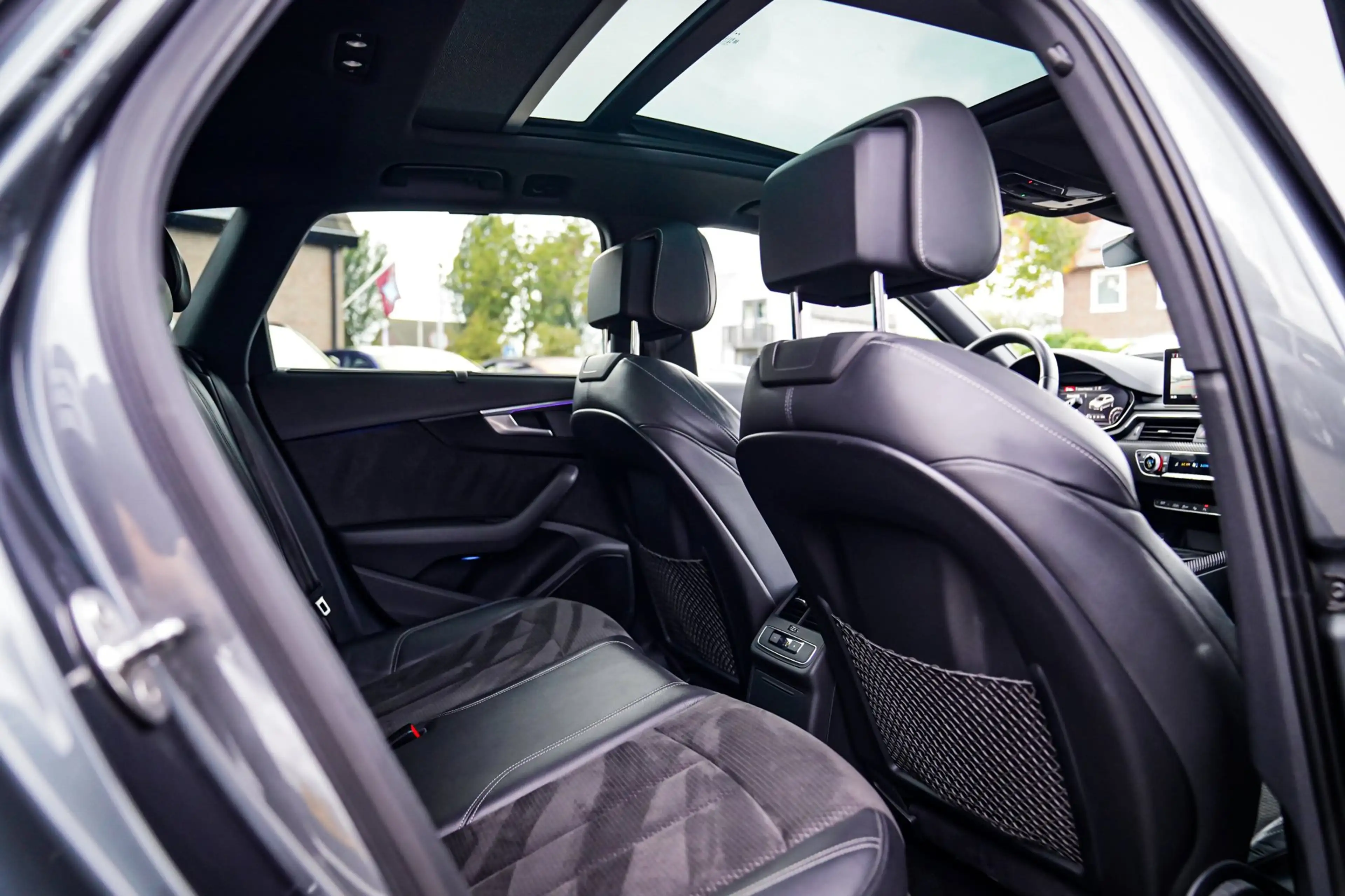 Audi A4 Avant 2.0 TFSI quattro Sport Pro Line S | Panorama — photo 5