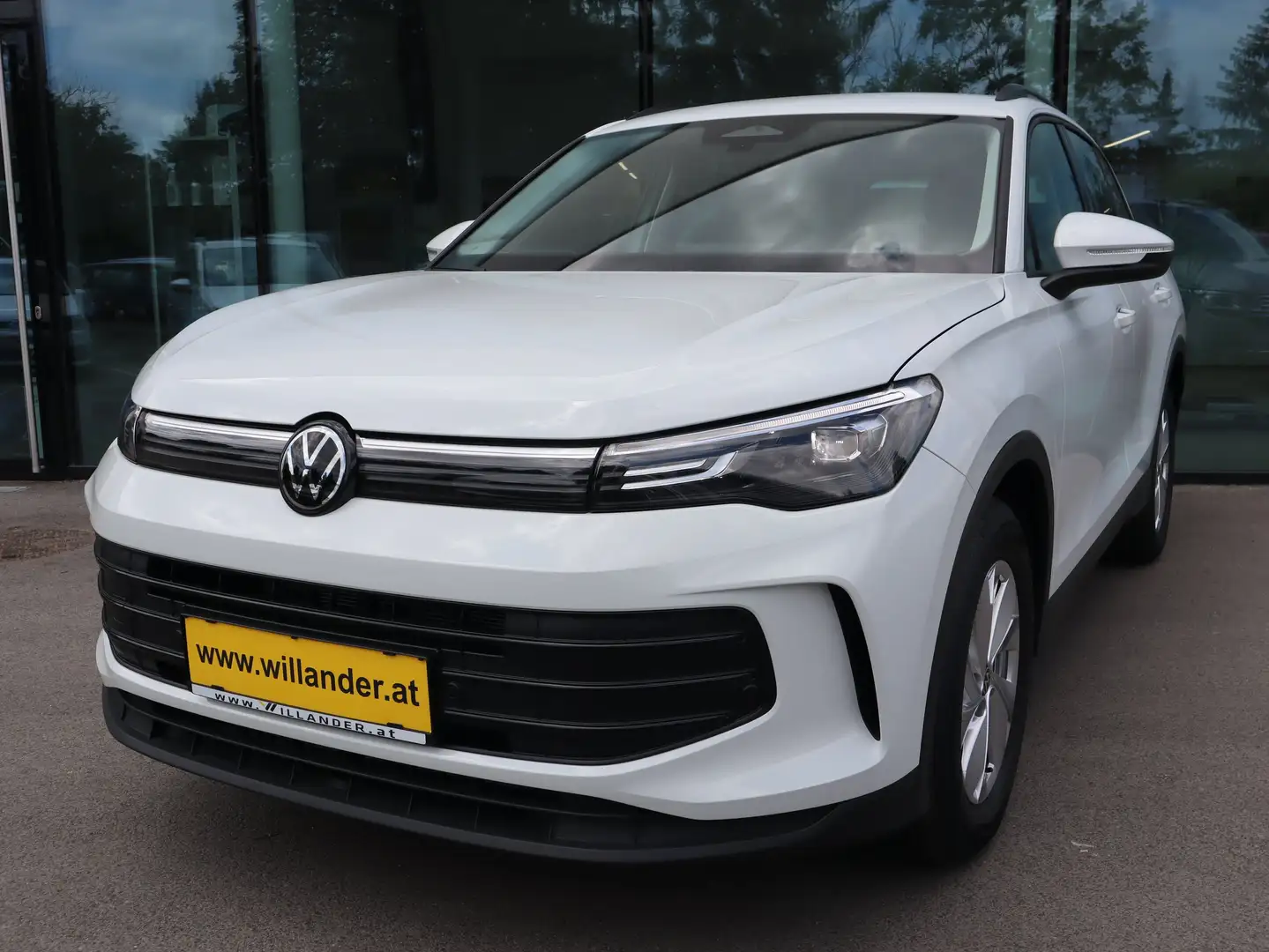 Volkswagen Tiguan 1.5 eTSI DSG Weiß - 1