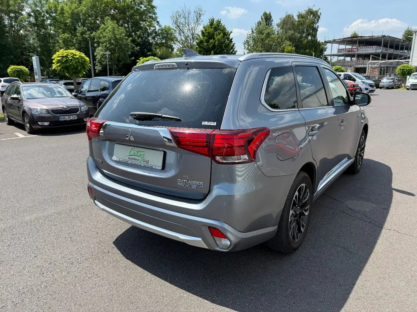 Mitsubishi Outlander 4X4+LED+AHK+Navi+Lkrdhz Grau - 2