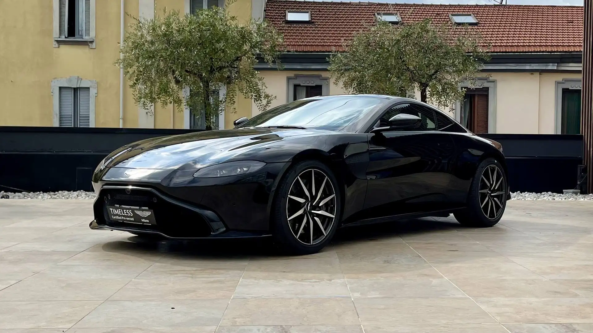 Aston Martin Vantage Coupe 4.0 V8 auto Nero - 1