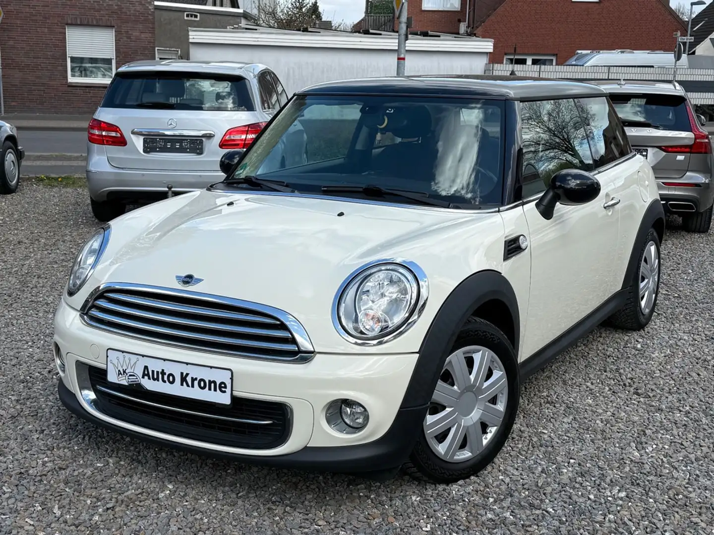 MINI Cooper 1.6 Klimaauto SHZ TÜV NEU 1-Hand Braun - 1