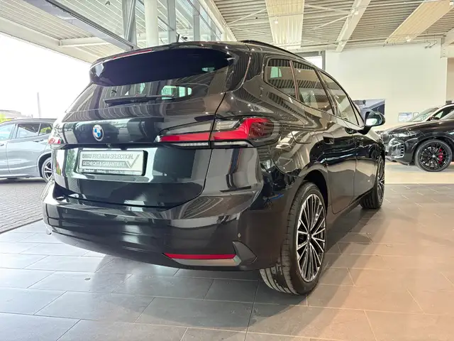 BMW 2 Series view 7