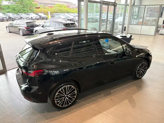 BMW 2 Series view 8