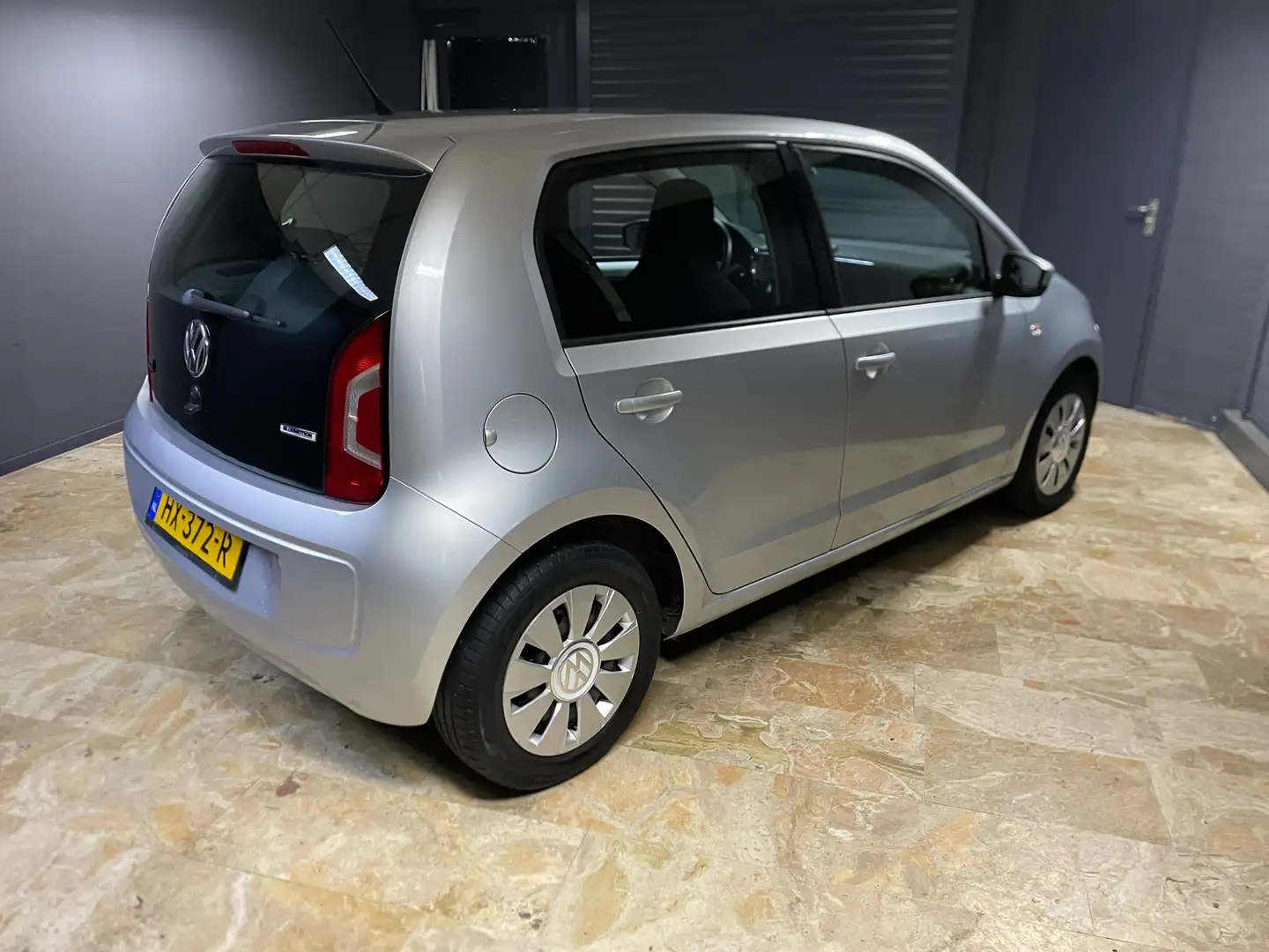 Volkswagen up! 1.0 move up! BlueMotion Airco Navi Gris - 2